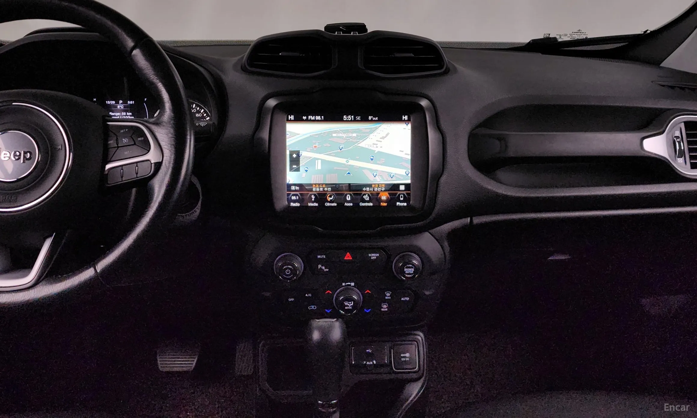 Jeep Renegade превью 14