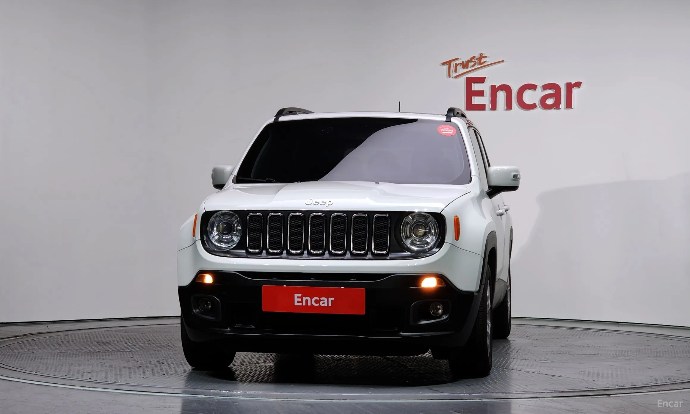 Jeep Renegade превью 3