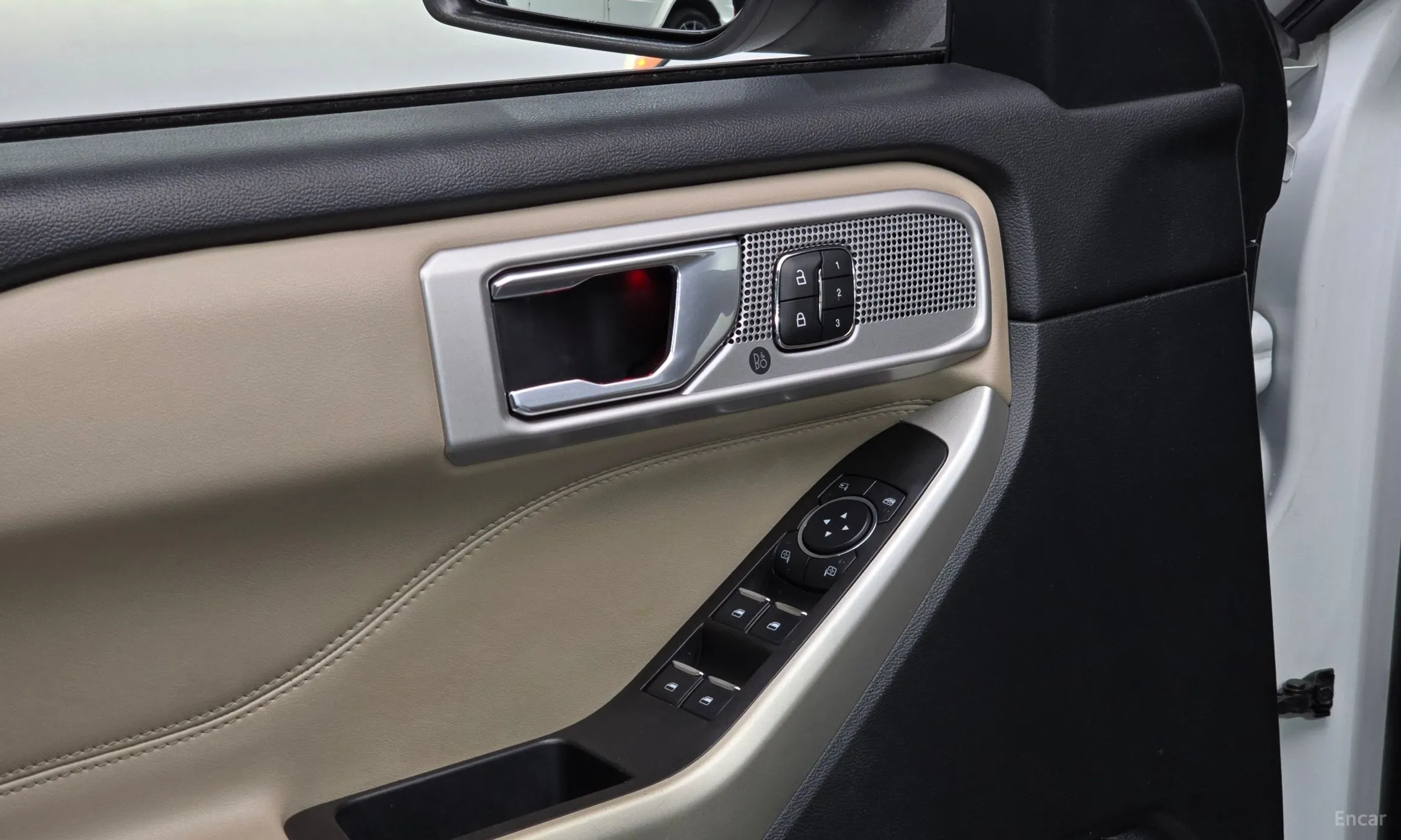 Ford Explorer 6th Generation превью 18