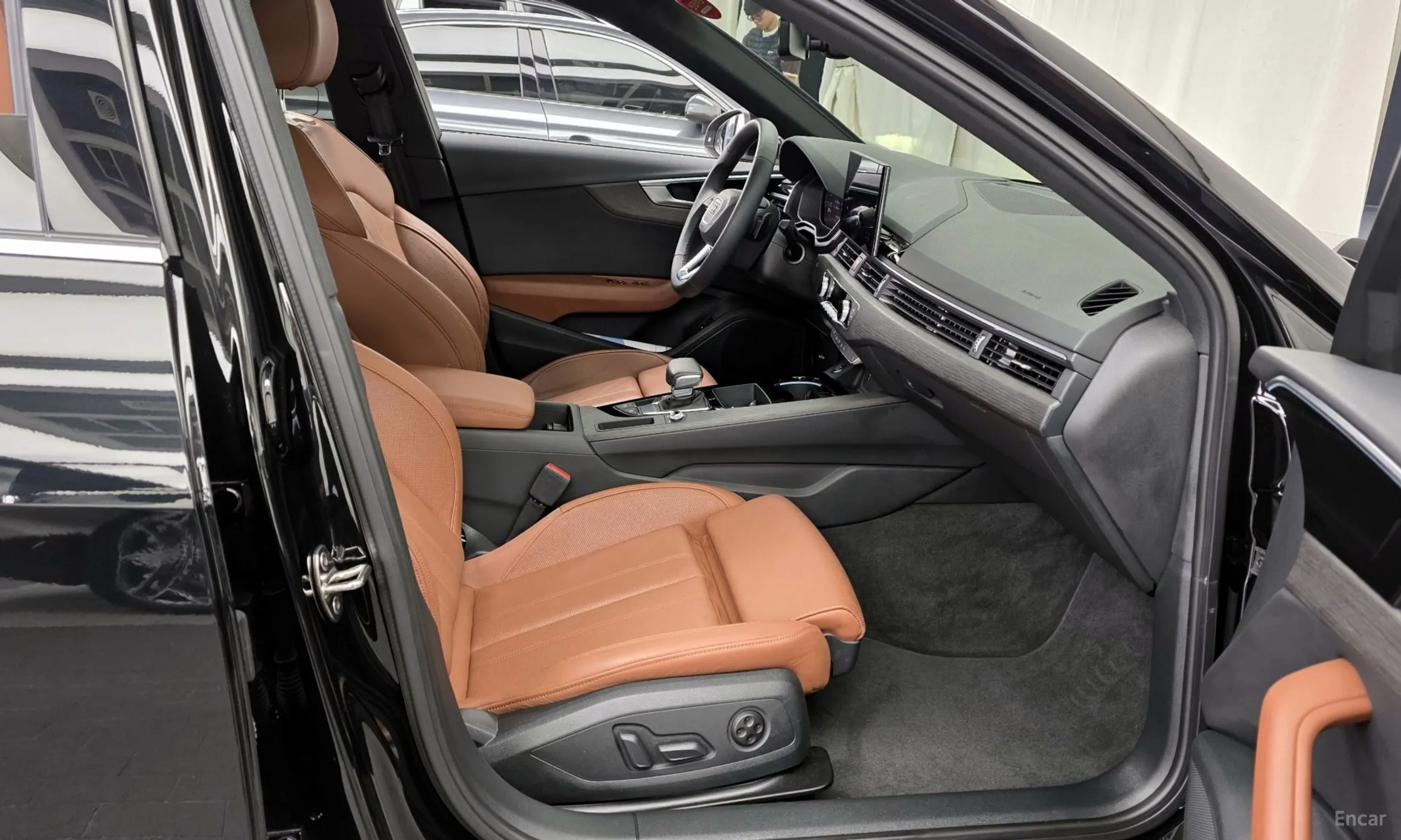 Audi A4 (B9) превью 11