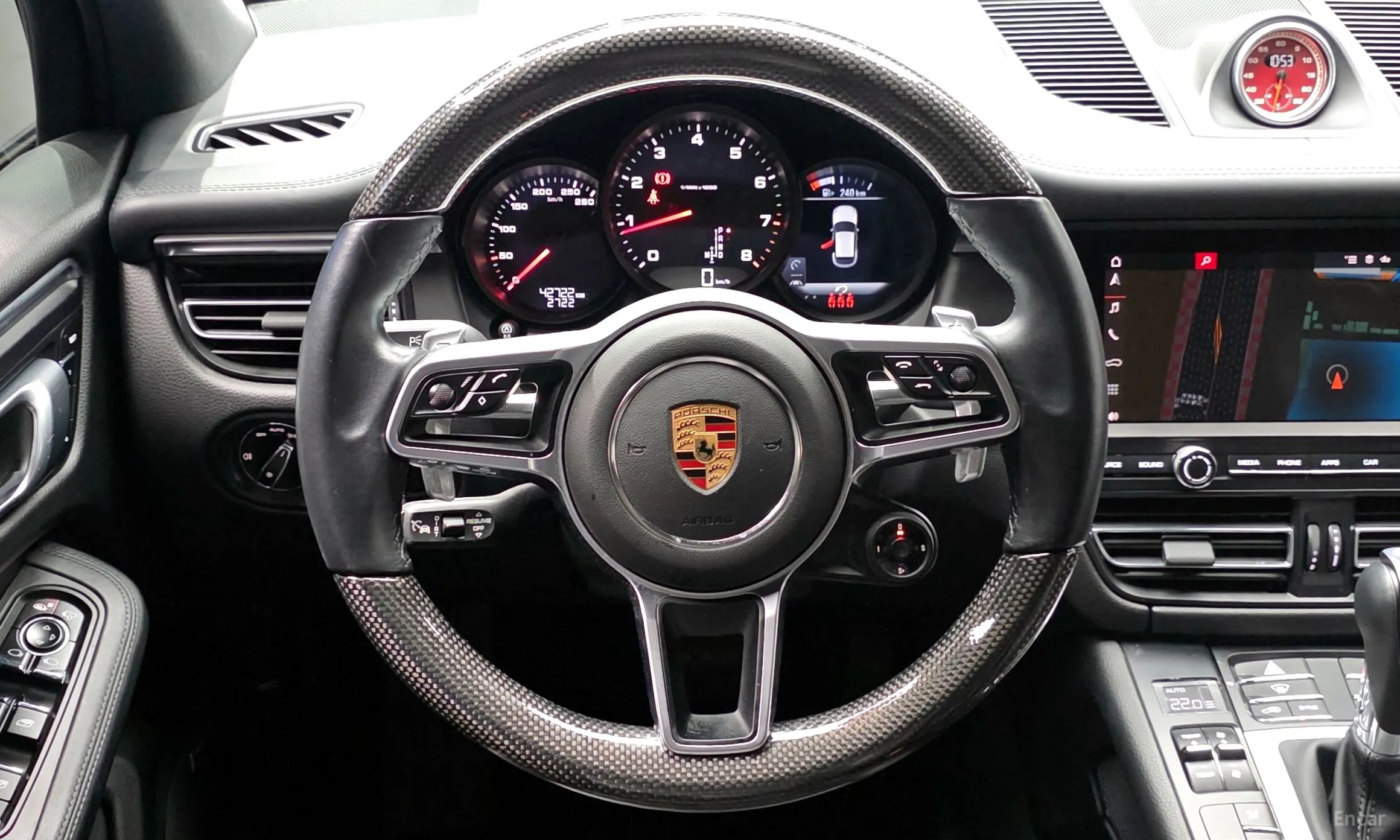 Porsche Macan превью 13