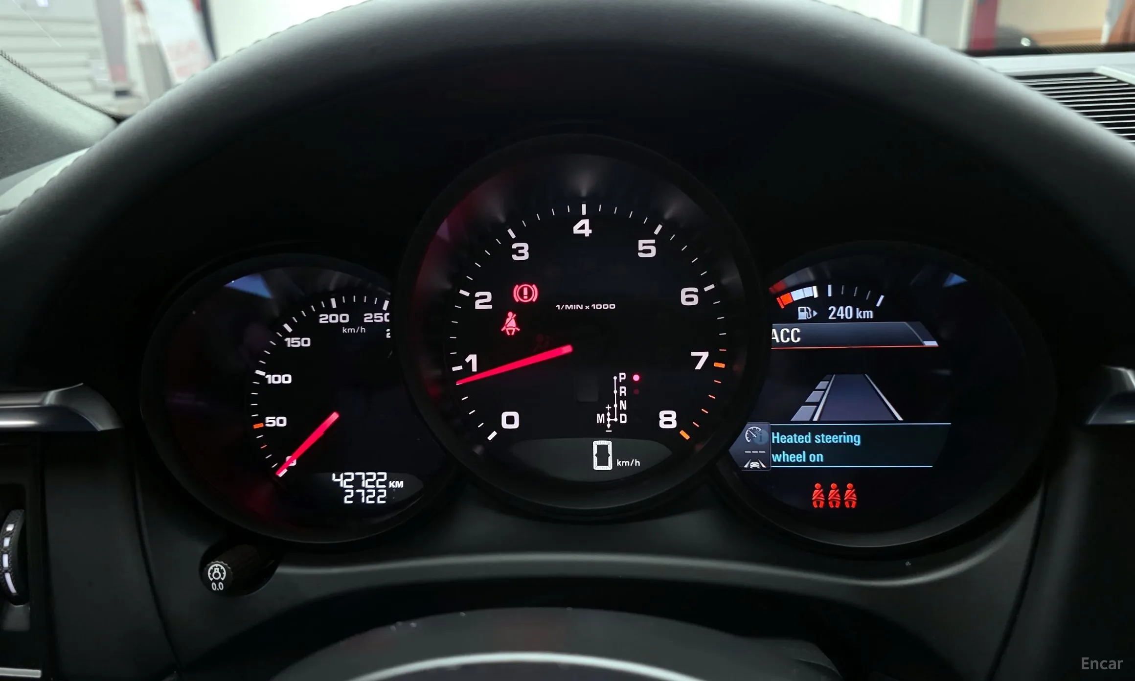 Porsche Macan превью 8