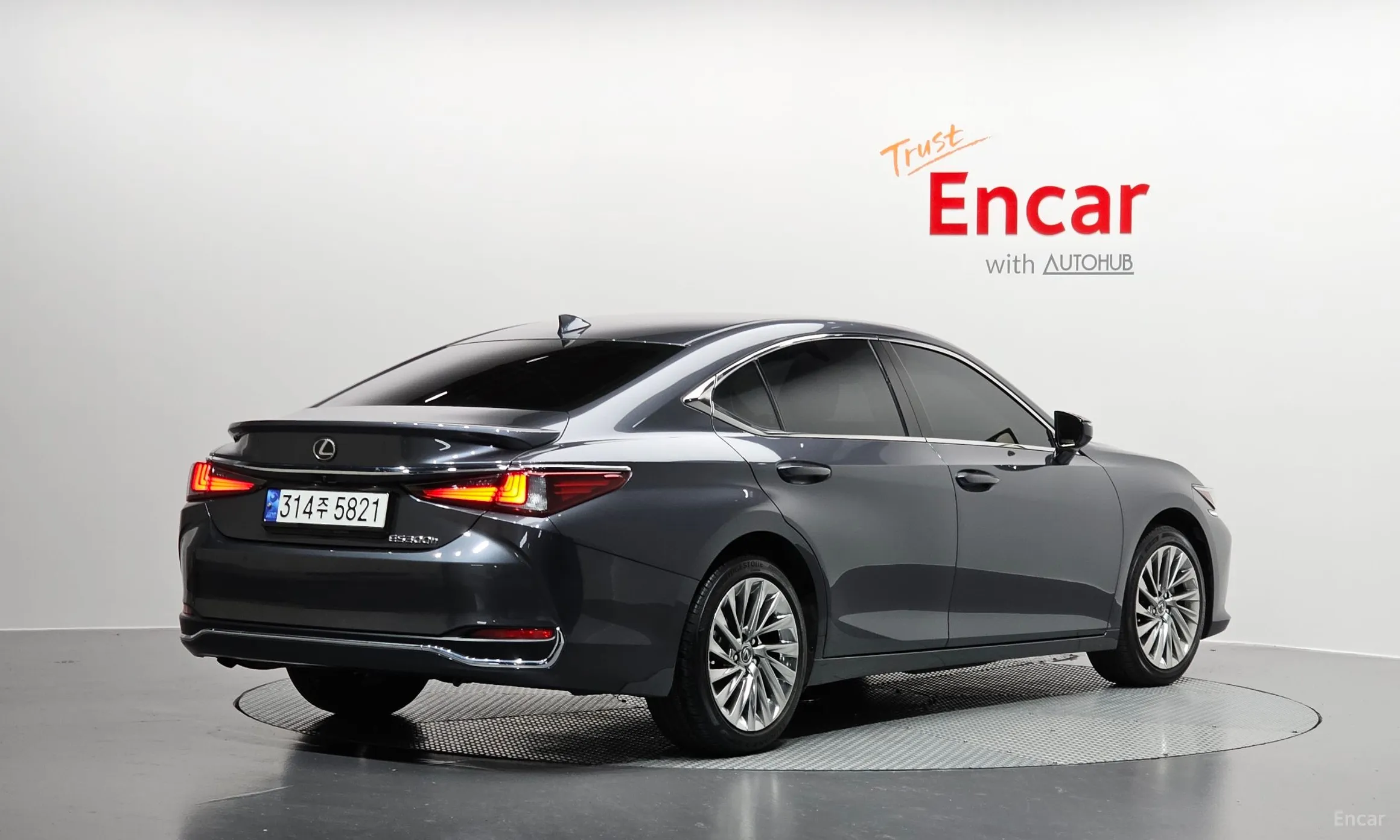 Lexus ES300h 7th Generation