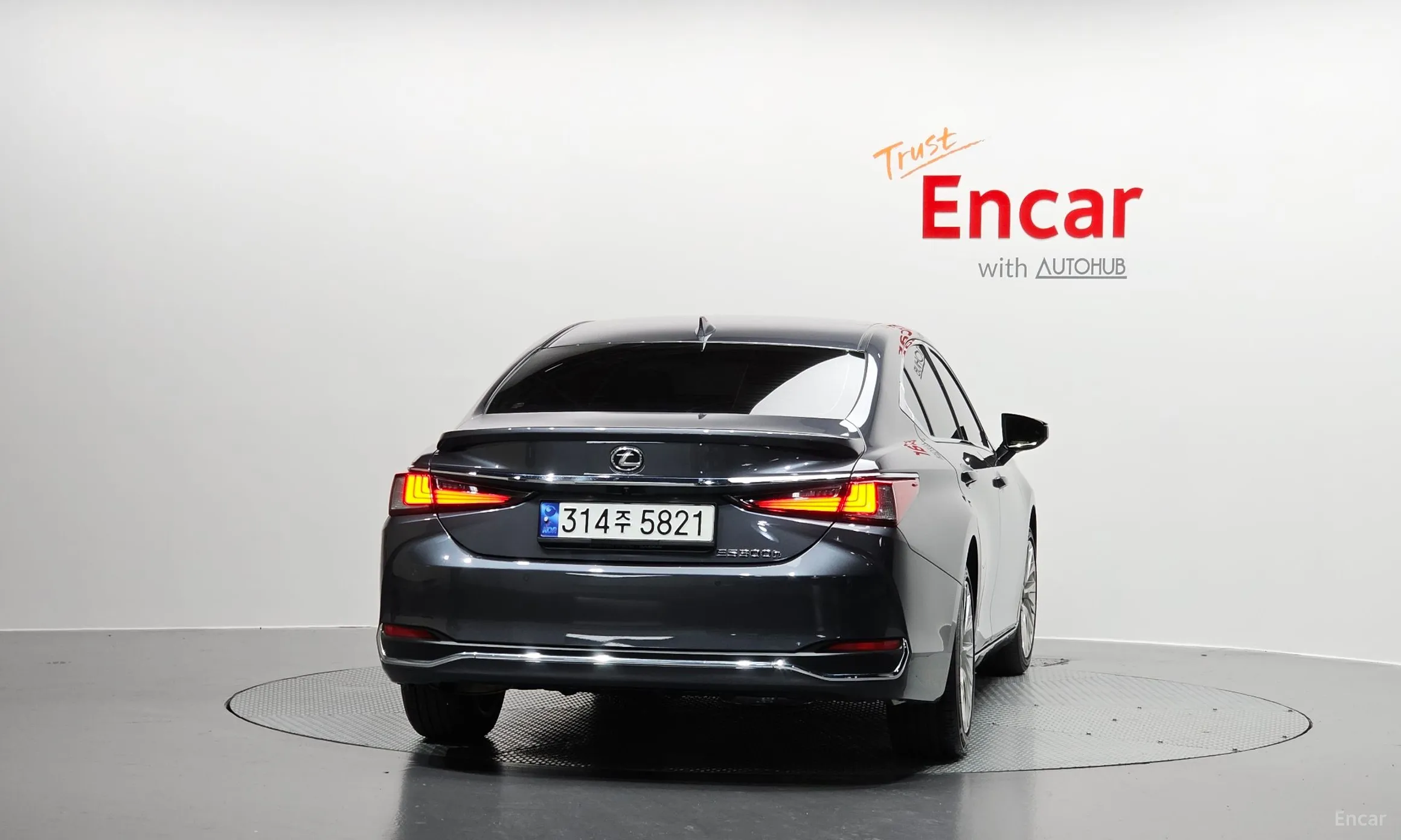 Lexus ES300h 7th Generation превью 4