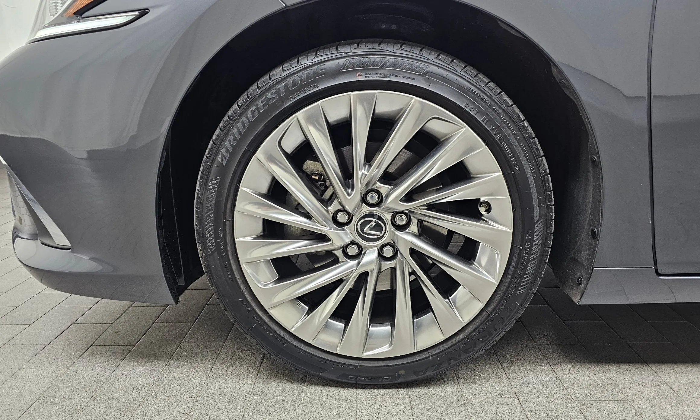 Lexus ES300h 7th Generation превью 5
