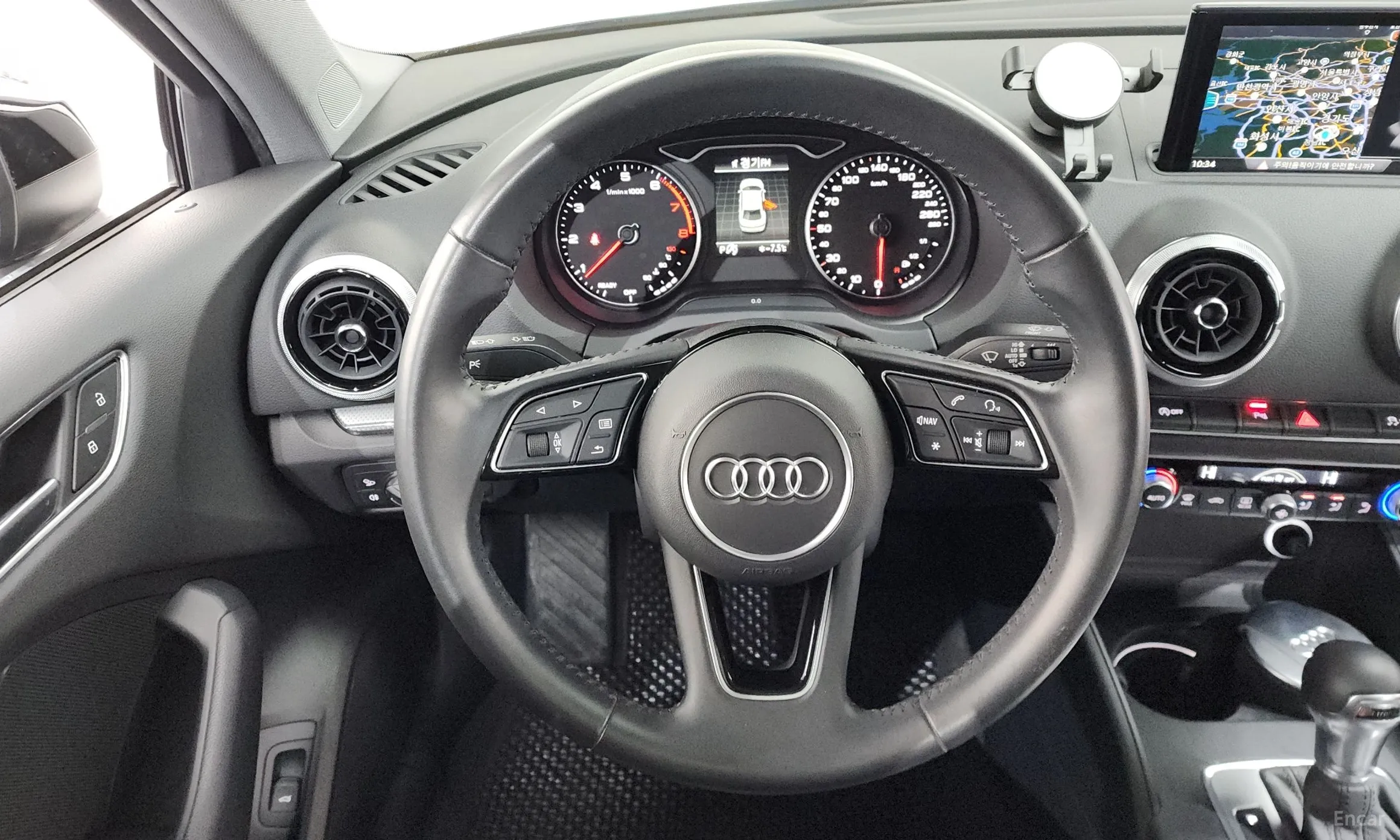 Audi New A3 превью 13
