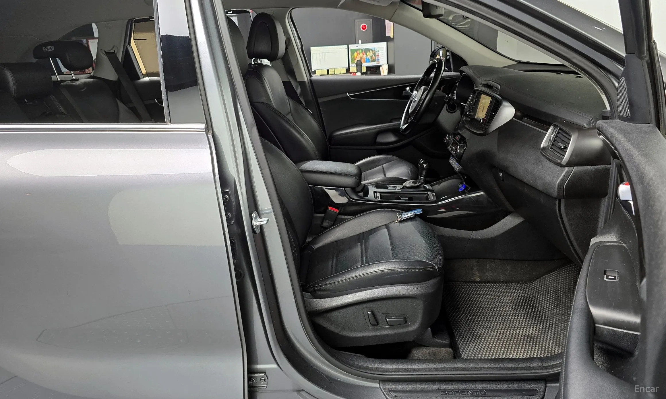 Kia Sorento превью 10