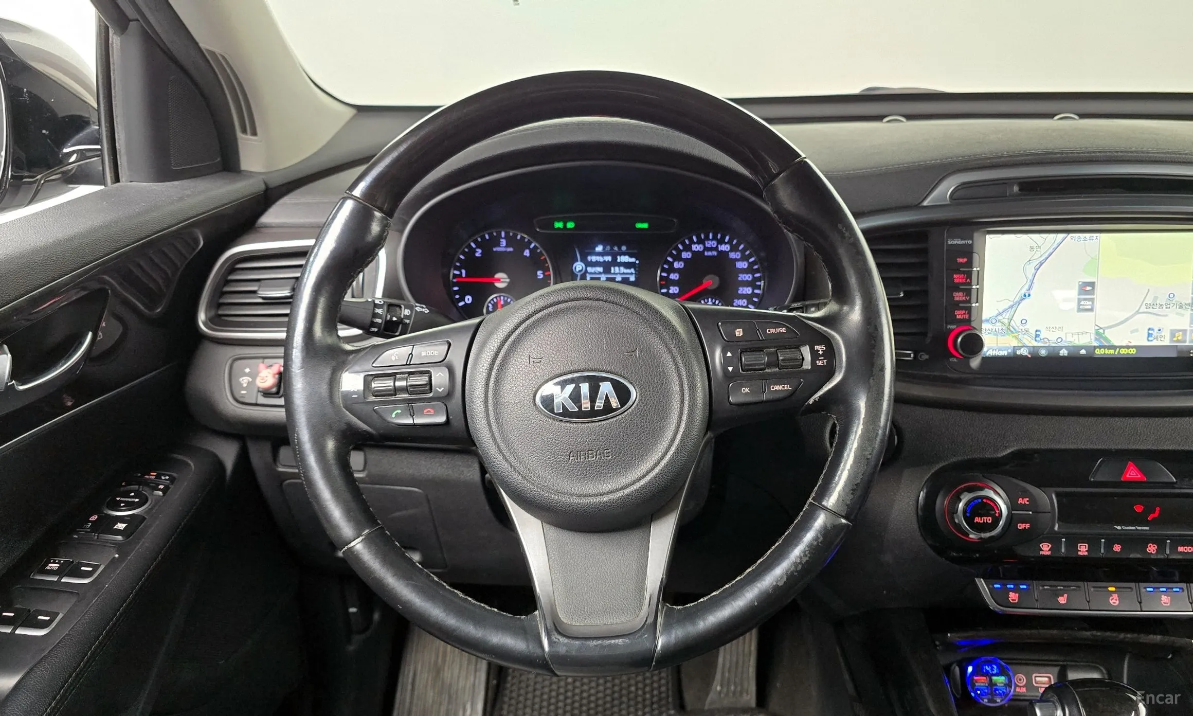 Kia Sorento превью 13