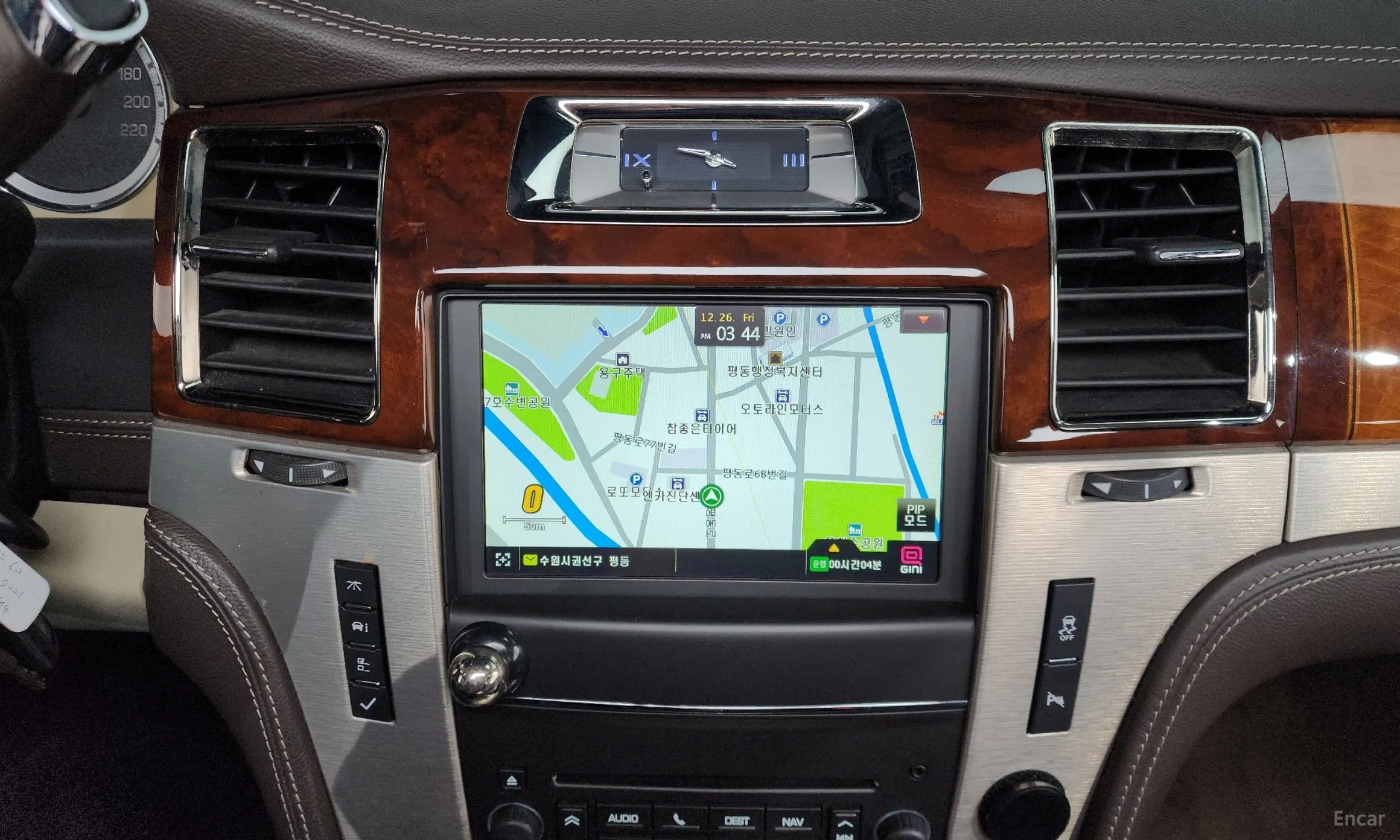 Cadillac Escalade превью 15