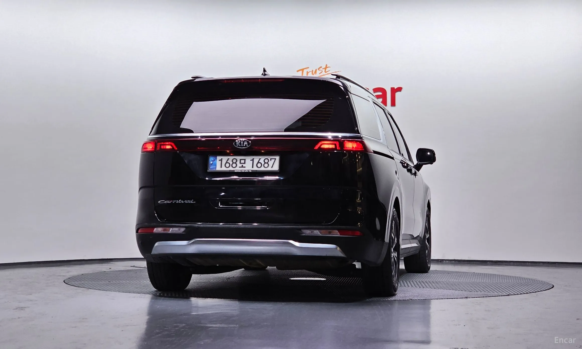 Kia Carnival Gen 4 превью 4