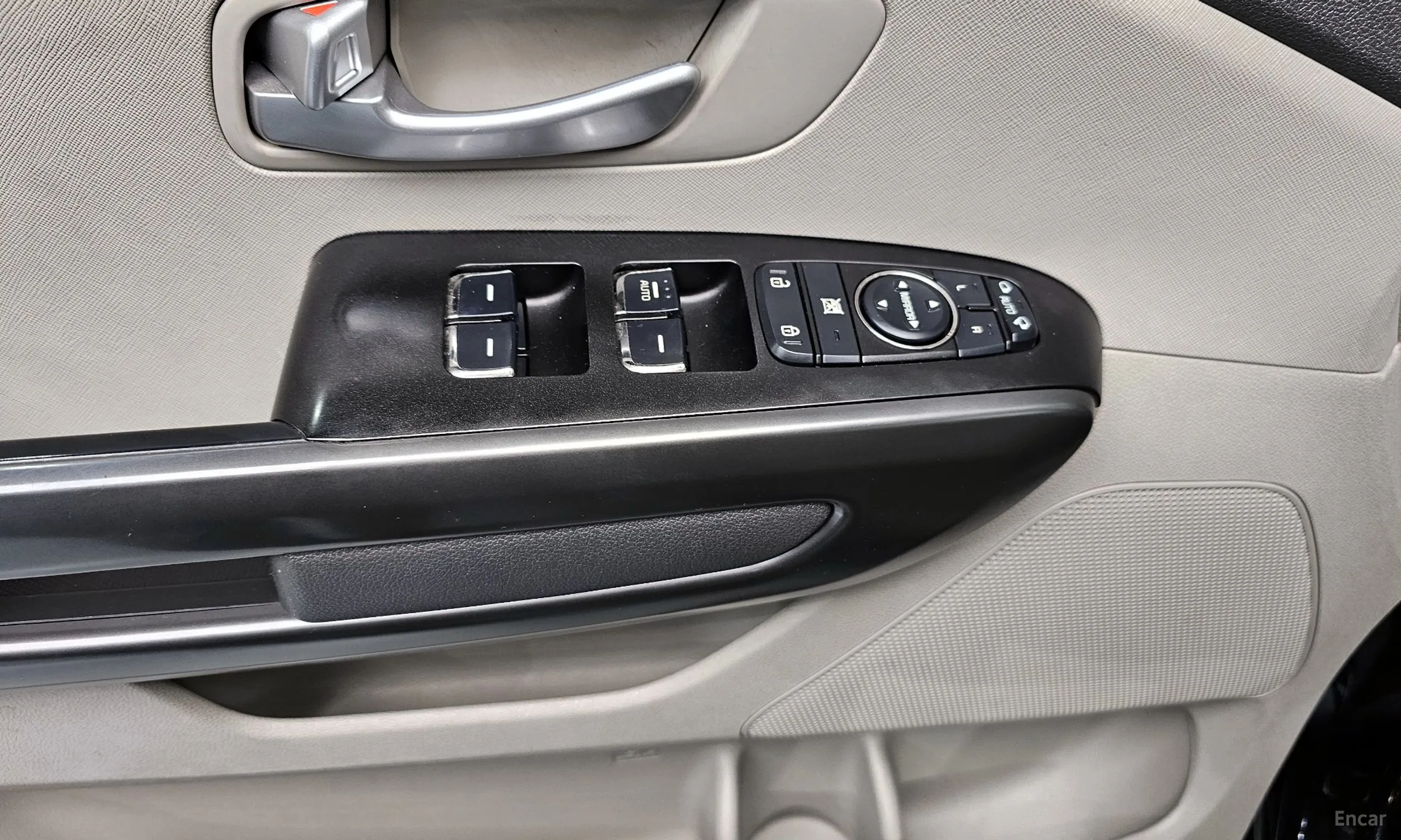 Kia Carnival превью 18