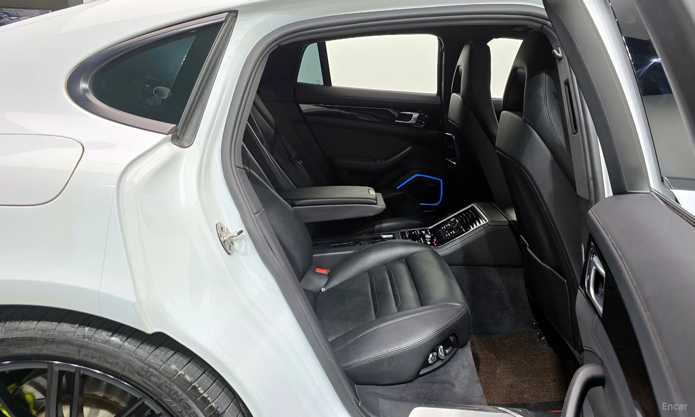 Porsche Panamera (971) превью 12