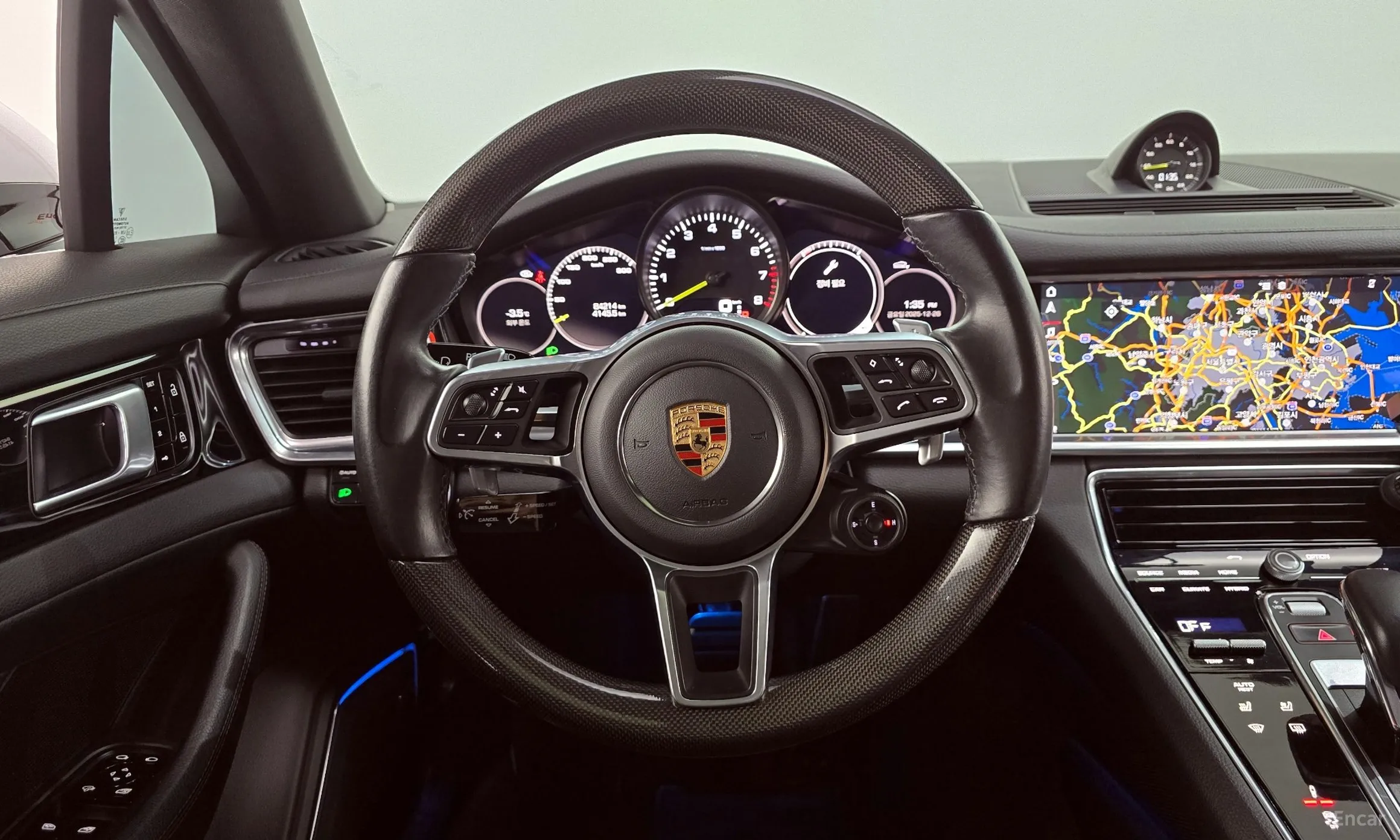 Porsche Panamera (971) превью 13