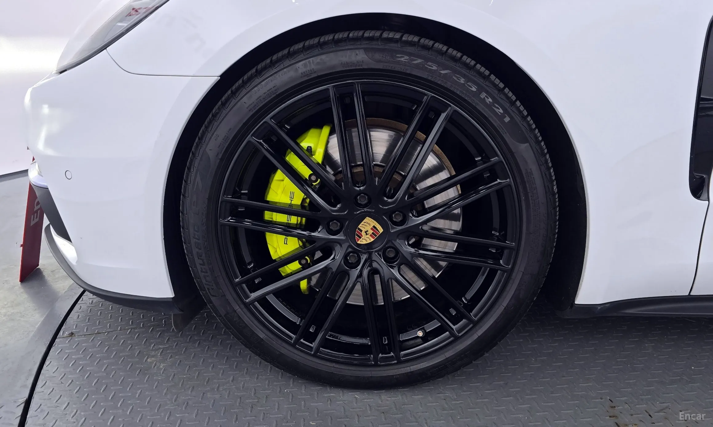 Porsche Panamera (971) превью 5