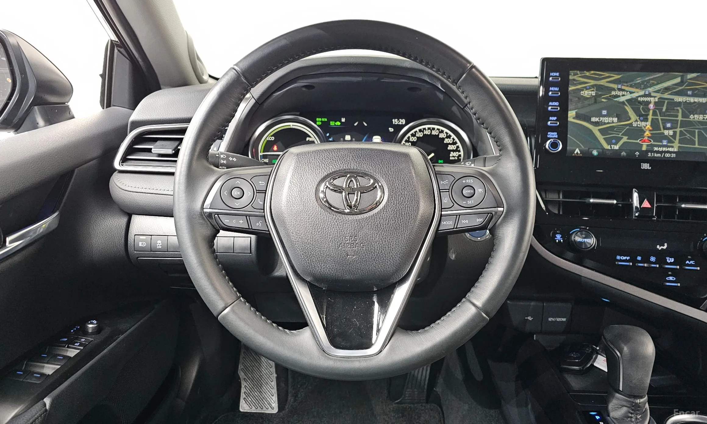 Toyota Camry (XV70) превью 13
