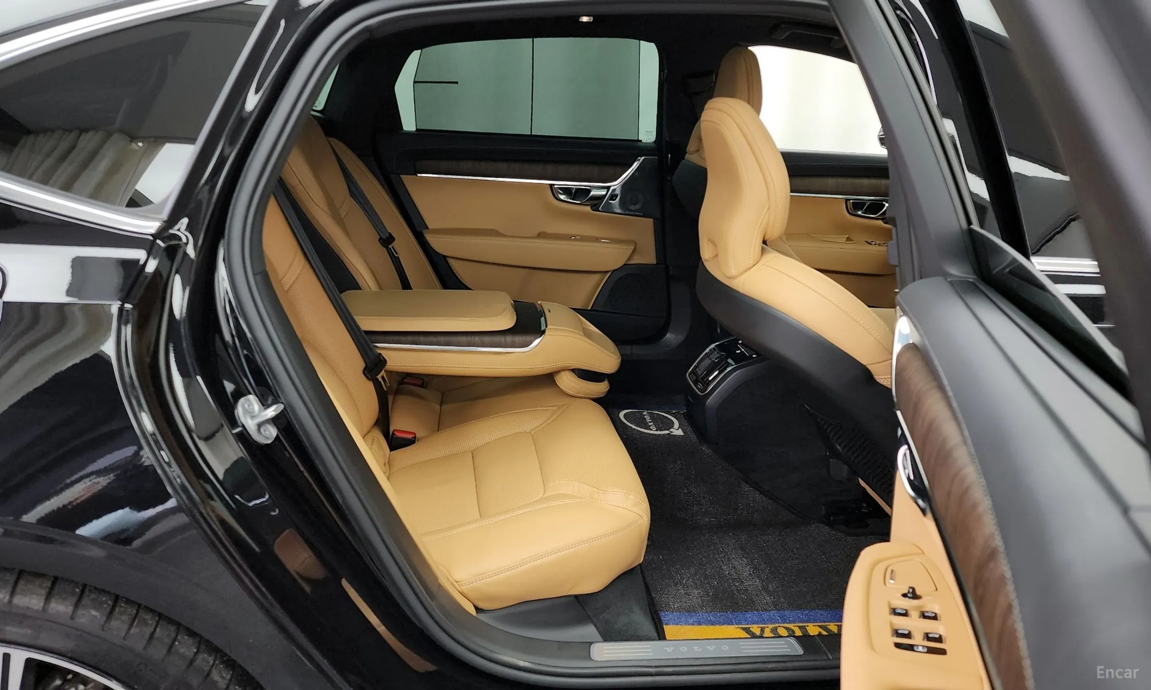 Volvo S90 превью 12
