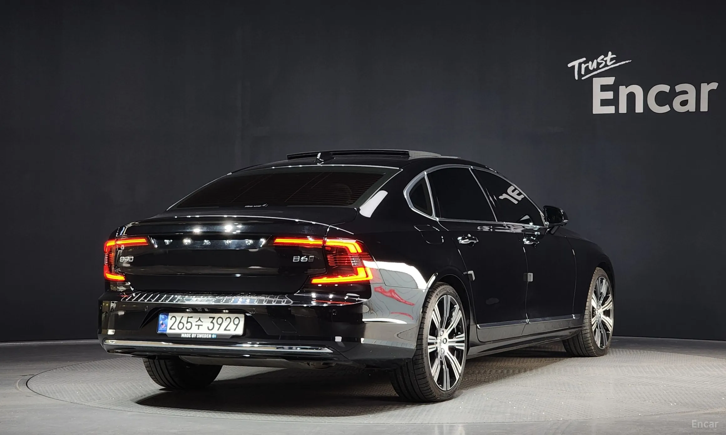 Volvo S90