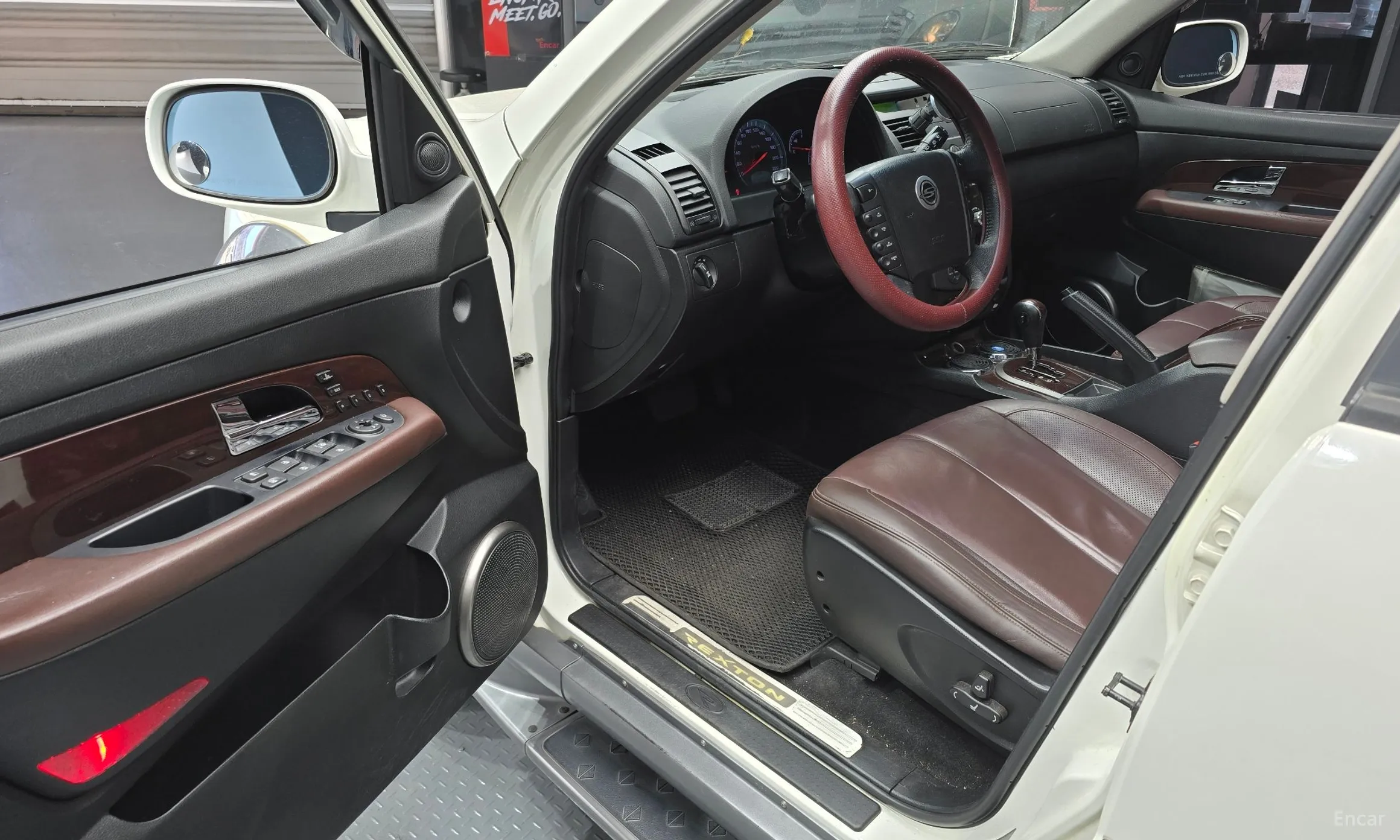 KG Mobility (SsangYong) Super Rexton превью 11