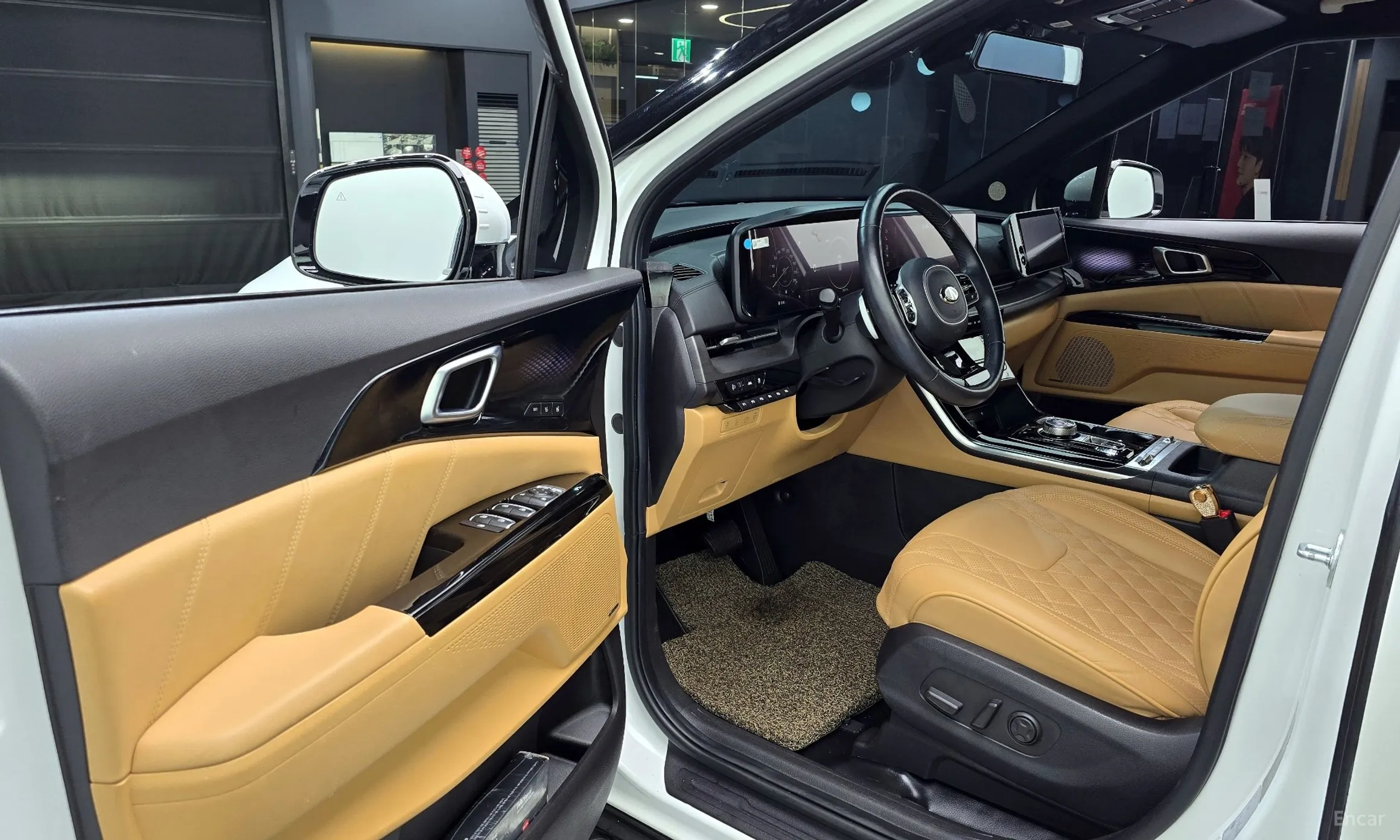 Kia Carnival Gen 4 превью 11