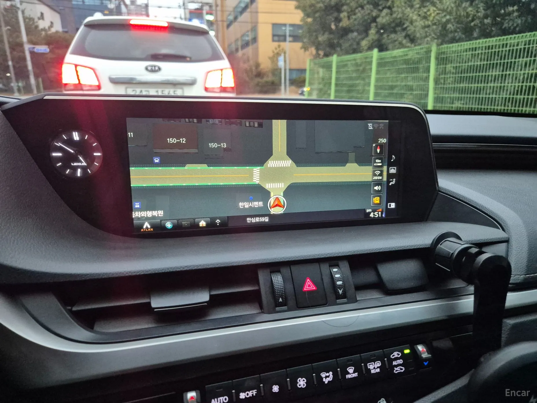 Lexus ES300h 7th Generation превью 12