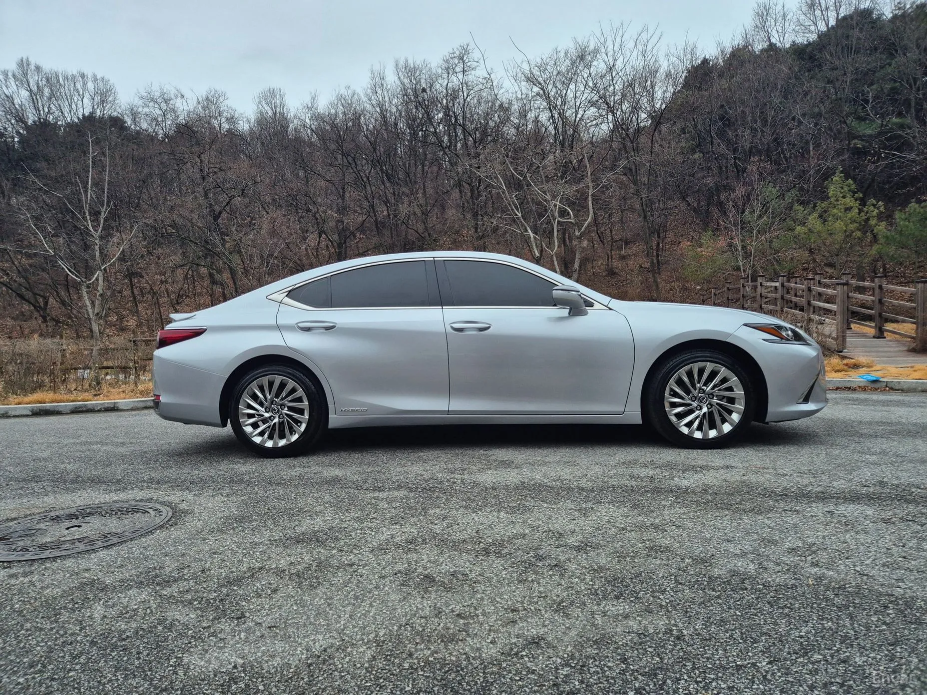 Lexus ES300h 7th Generation превью 7