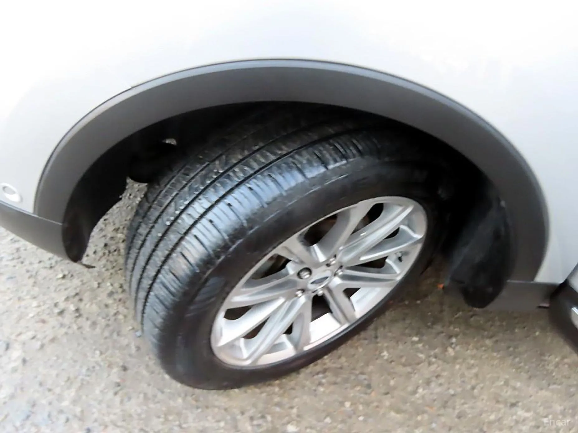 Ford Explorer превью 20
