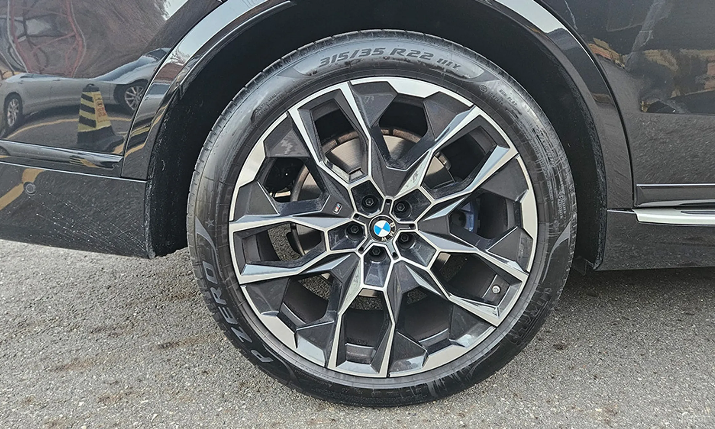 BMW X7 (G07) превью 20