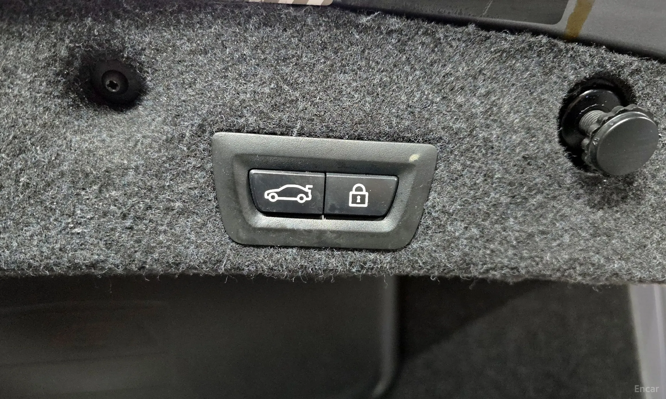 BMW 5 Series (F10) превью 20
