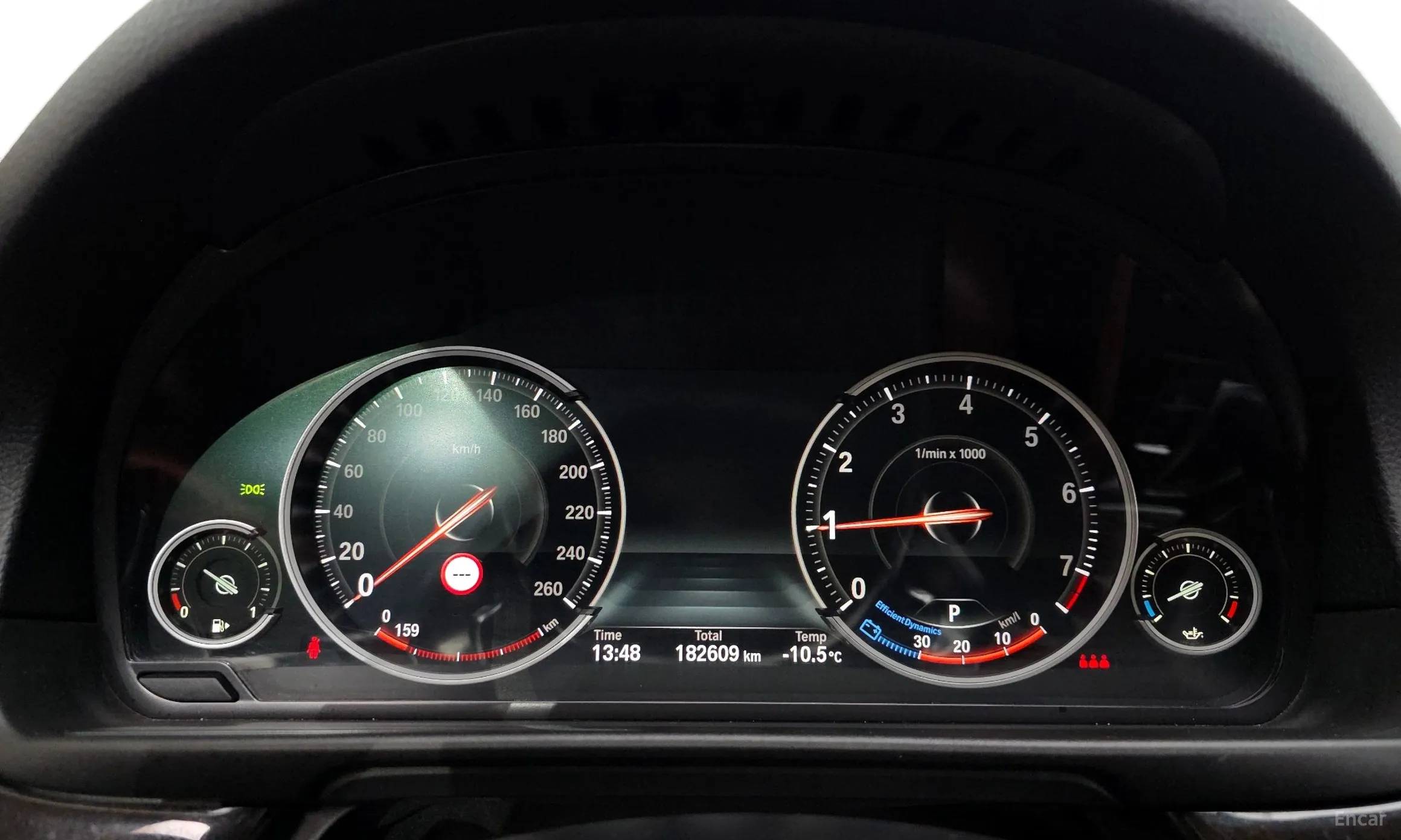 BMW 5 Series (F10) превью 8
