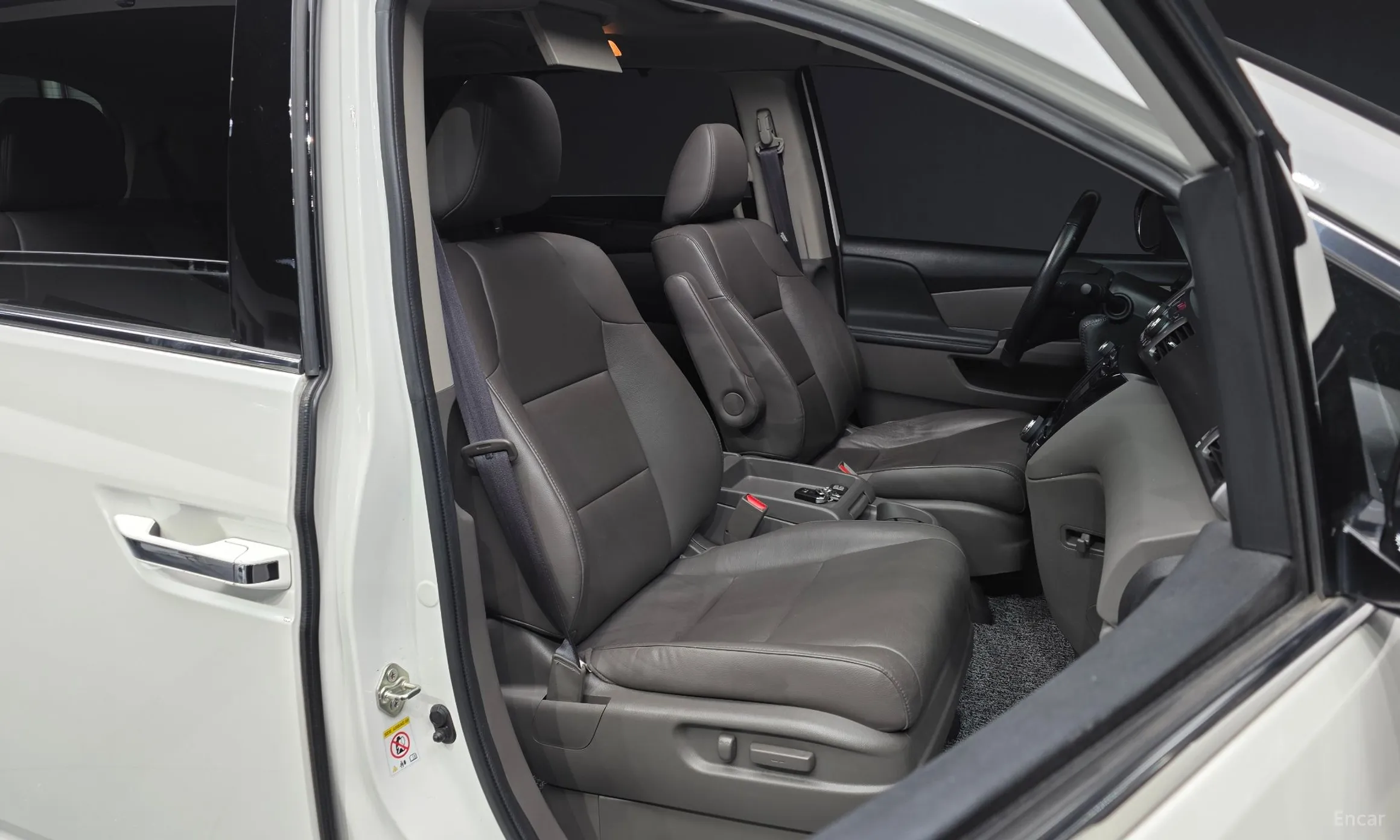Honda Odyssey превью 10