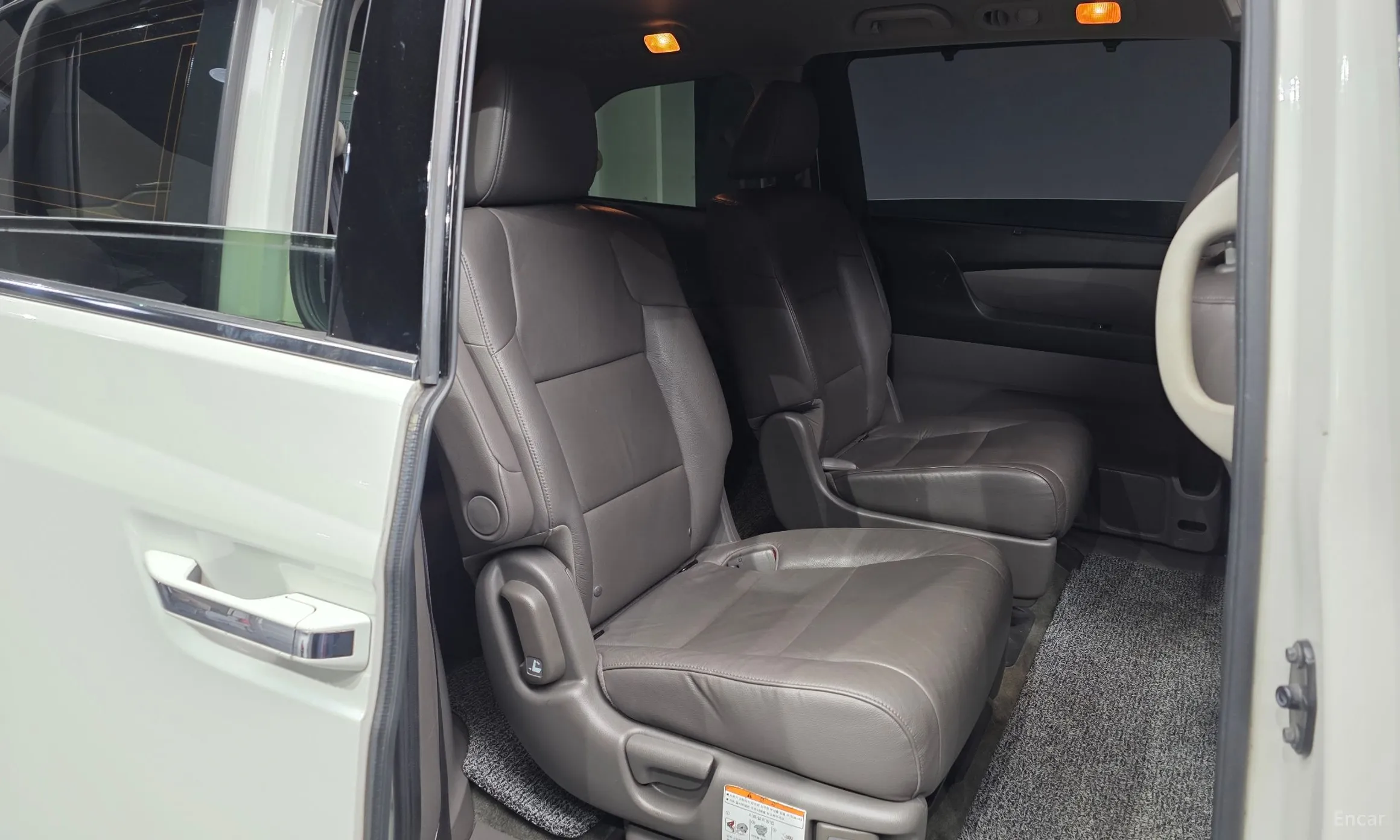 Honda Odyssey превью 12