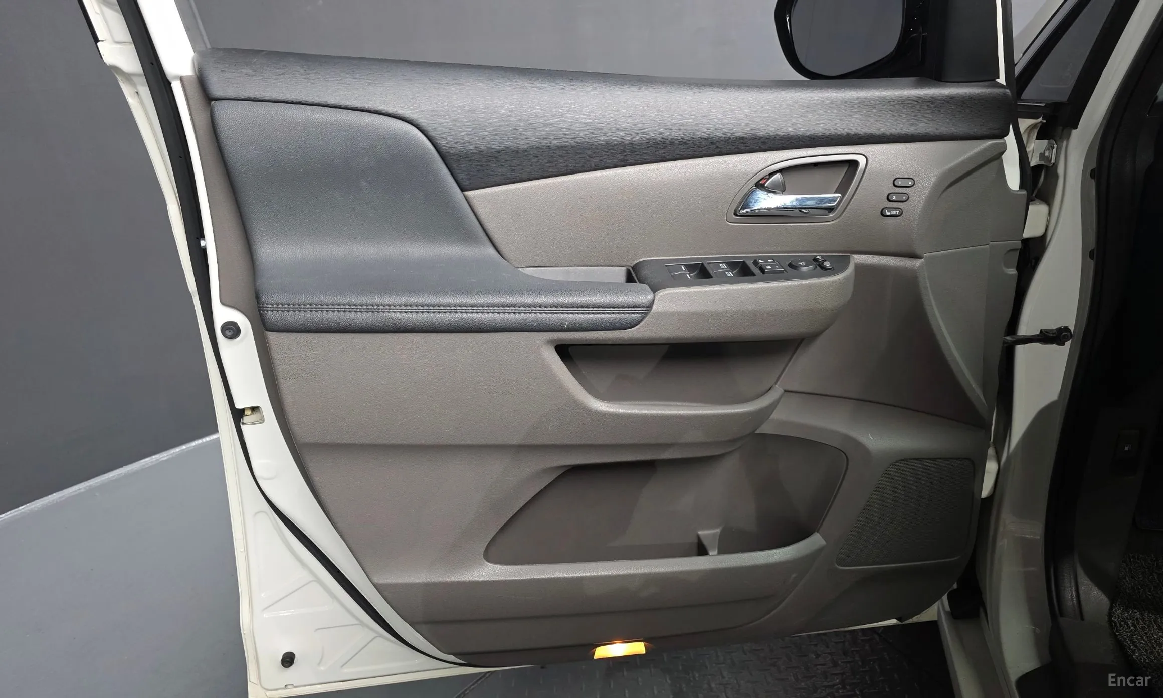 Honda Odyssey превью 17