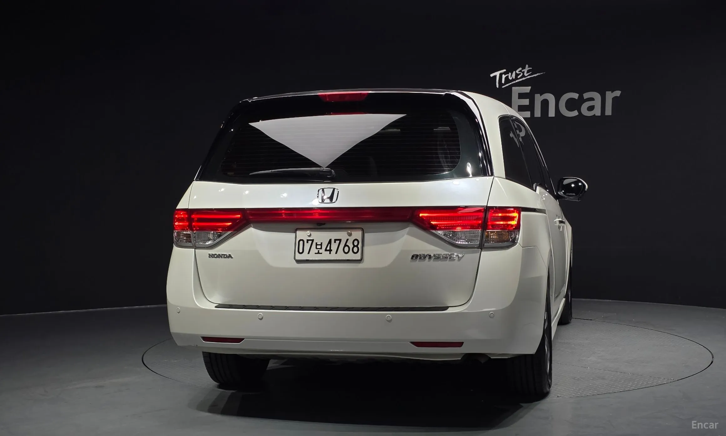 Honda Odyssey превью 4