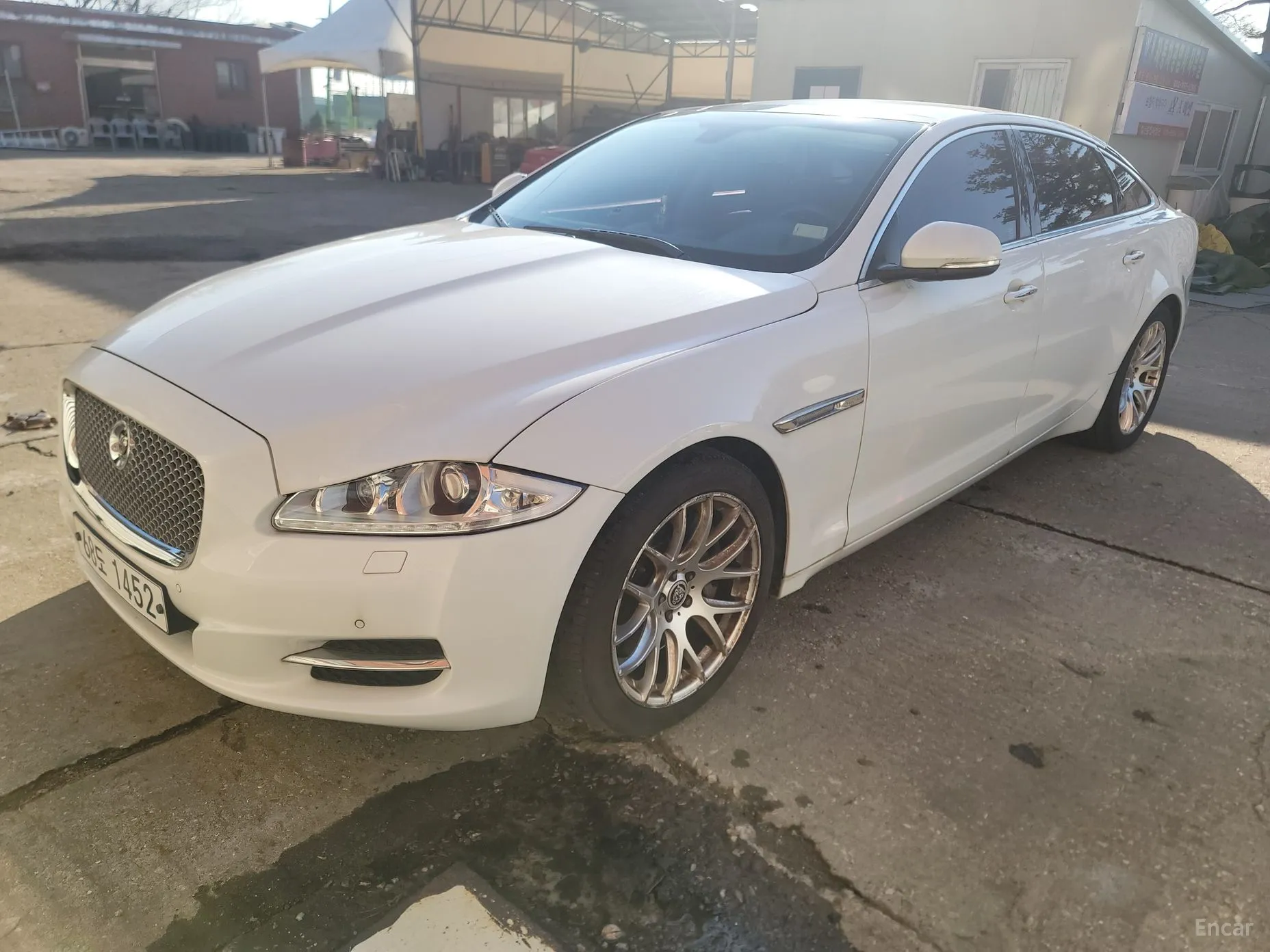 Jaguar All New XJ