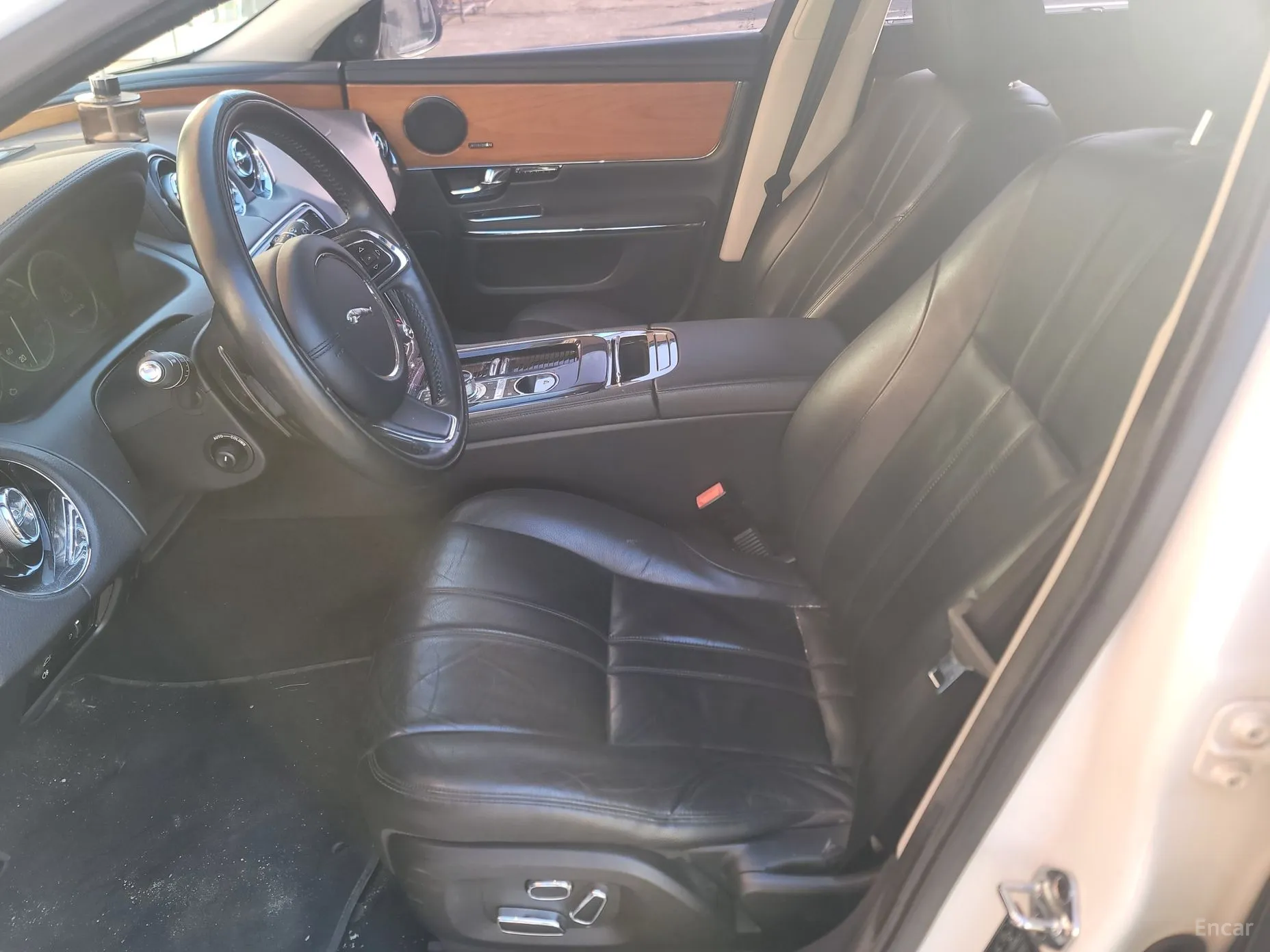 Jaguar All New XJ превью 10