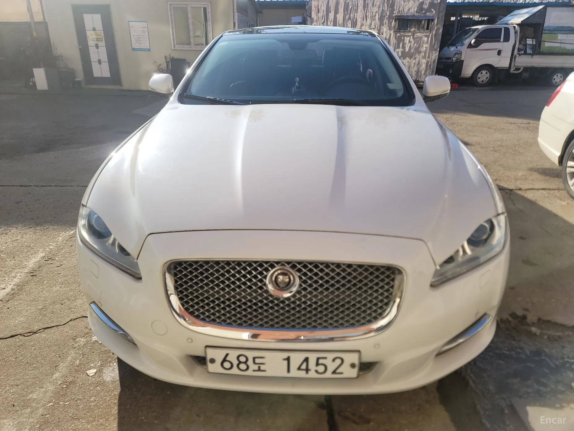 Jaguar All New XJ