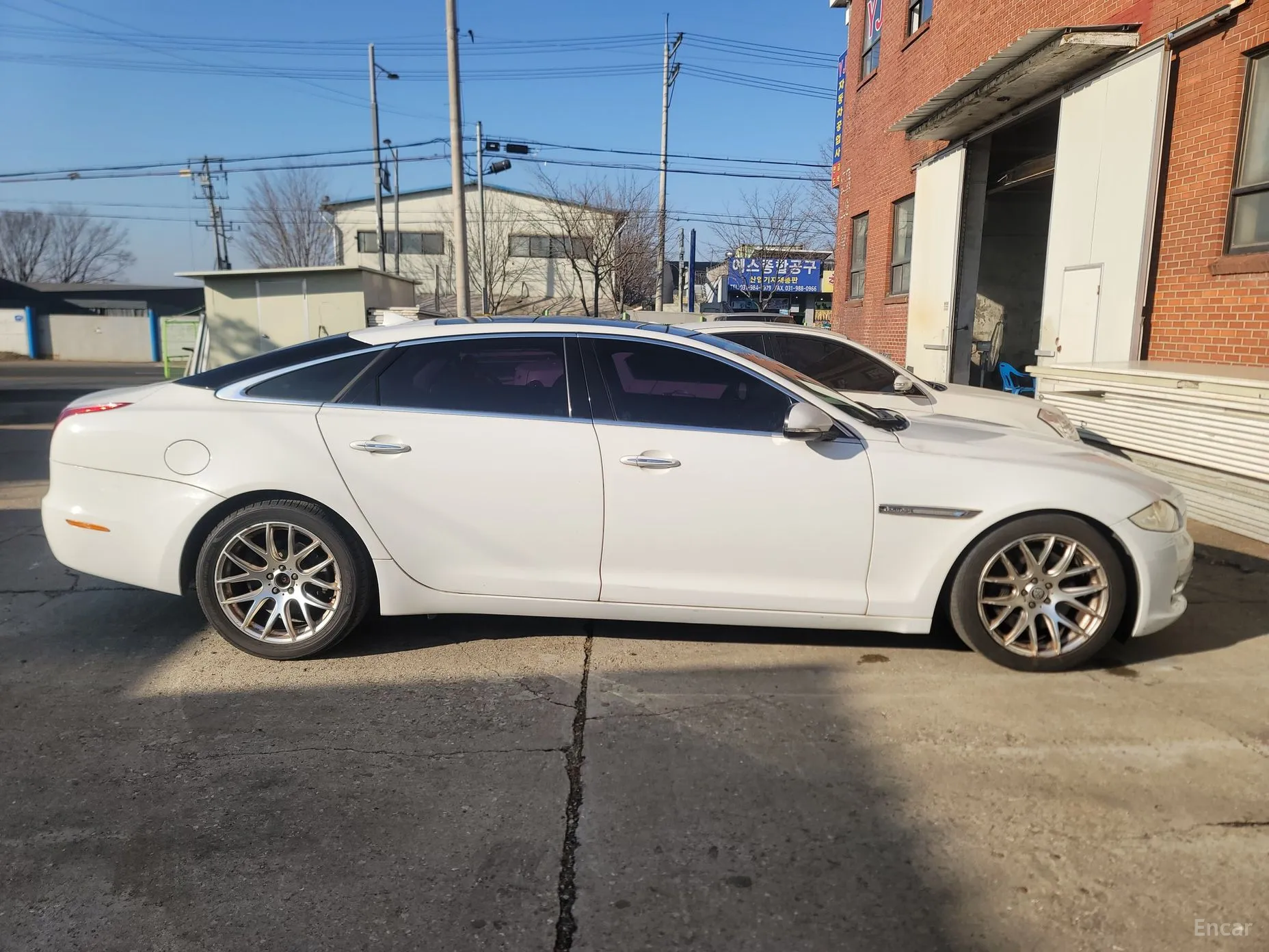 Jaguar All New XJ превью 4