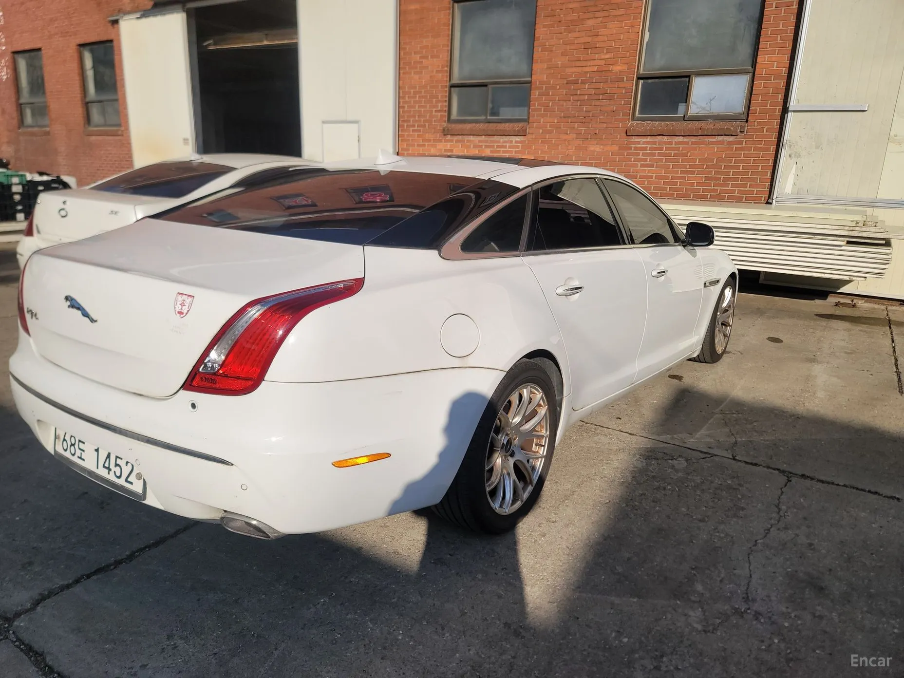 Jaguar All New XJ превью 5