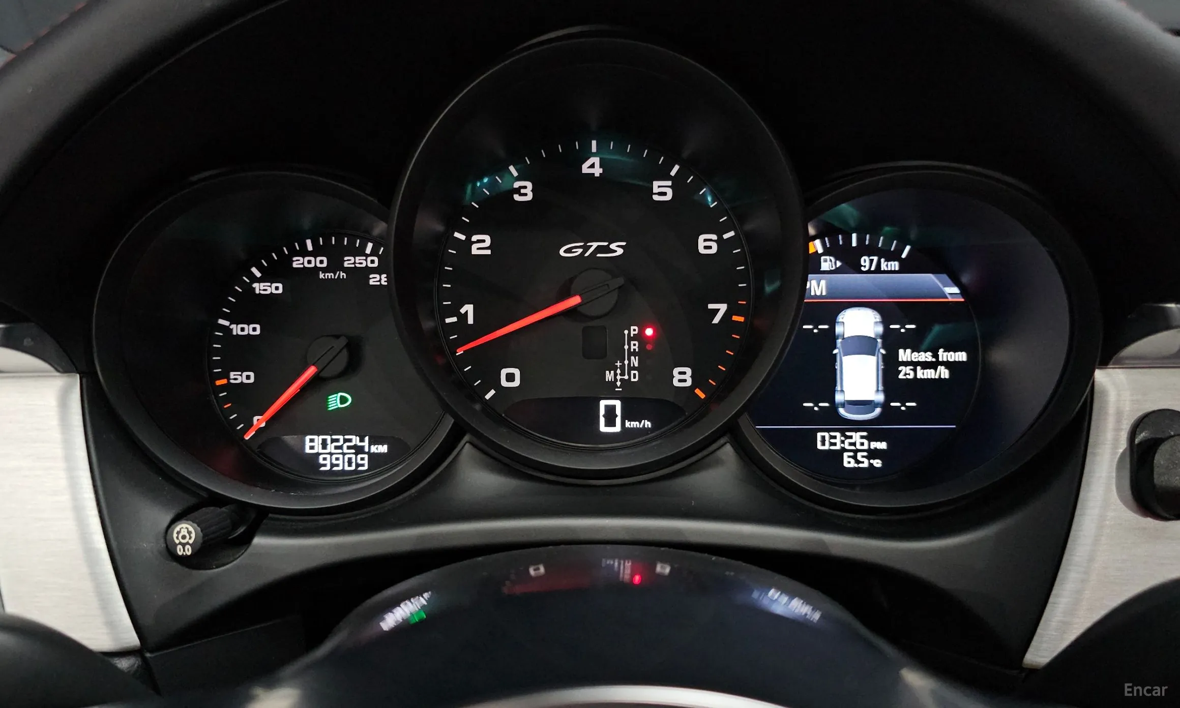 Porsche Macan превью 8