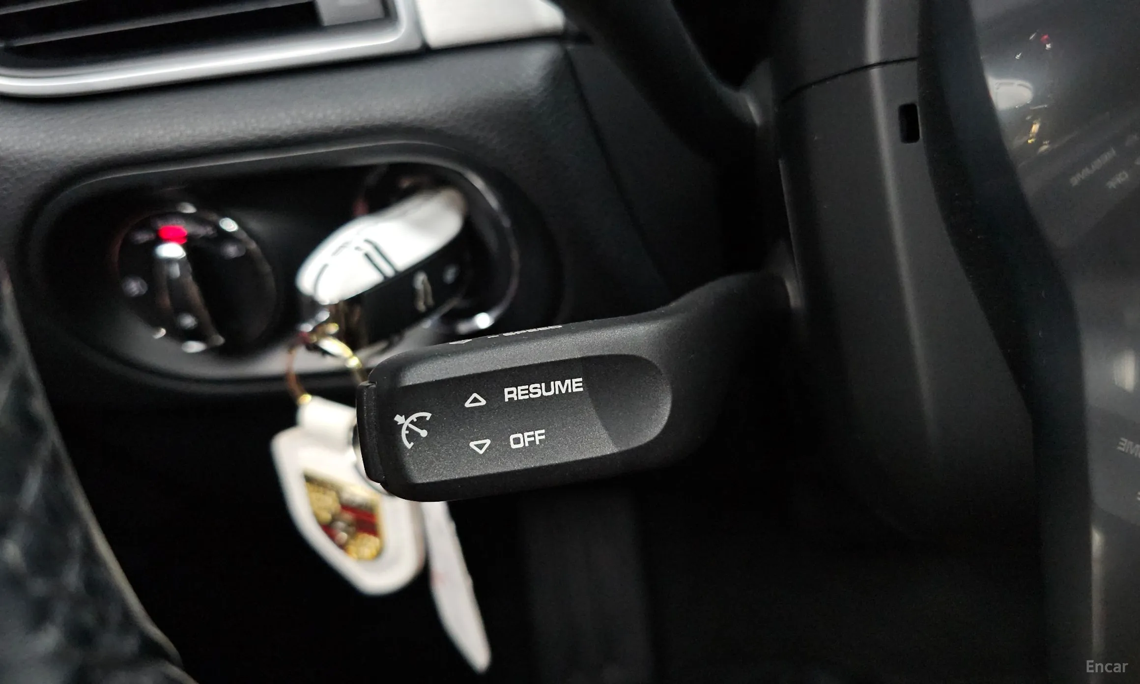 Porsche Macan превью 9