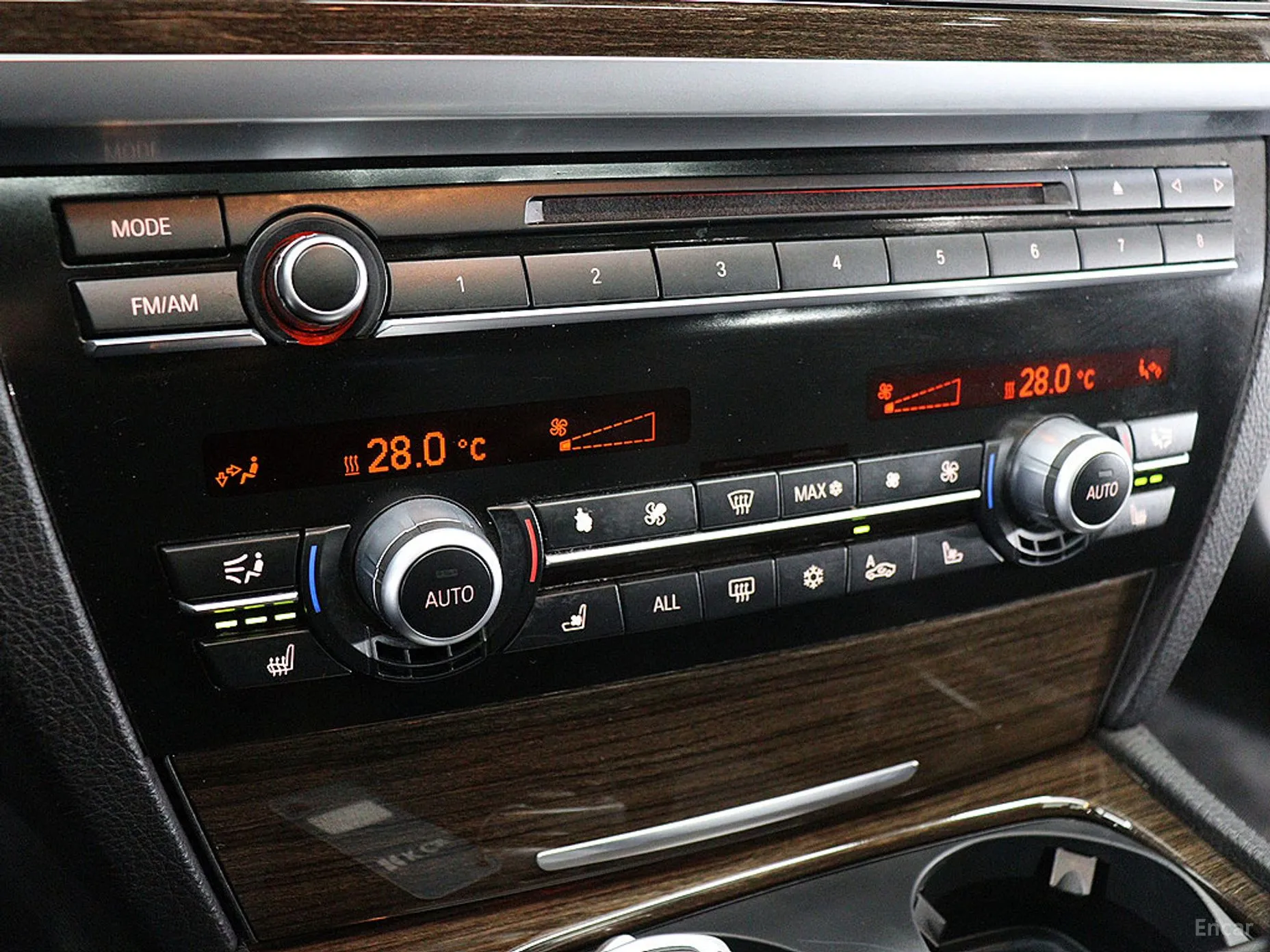 BMW 7 Series (F01) превью 11