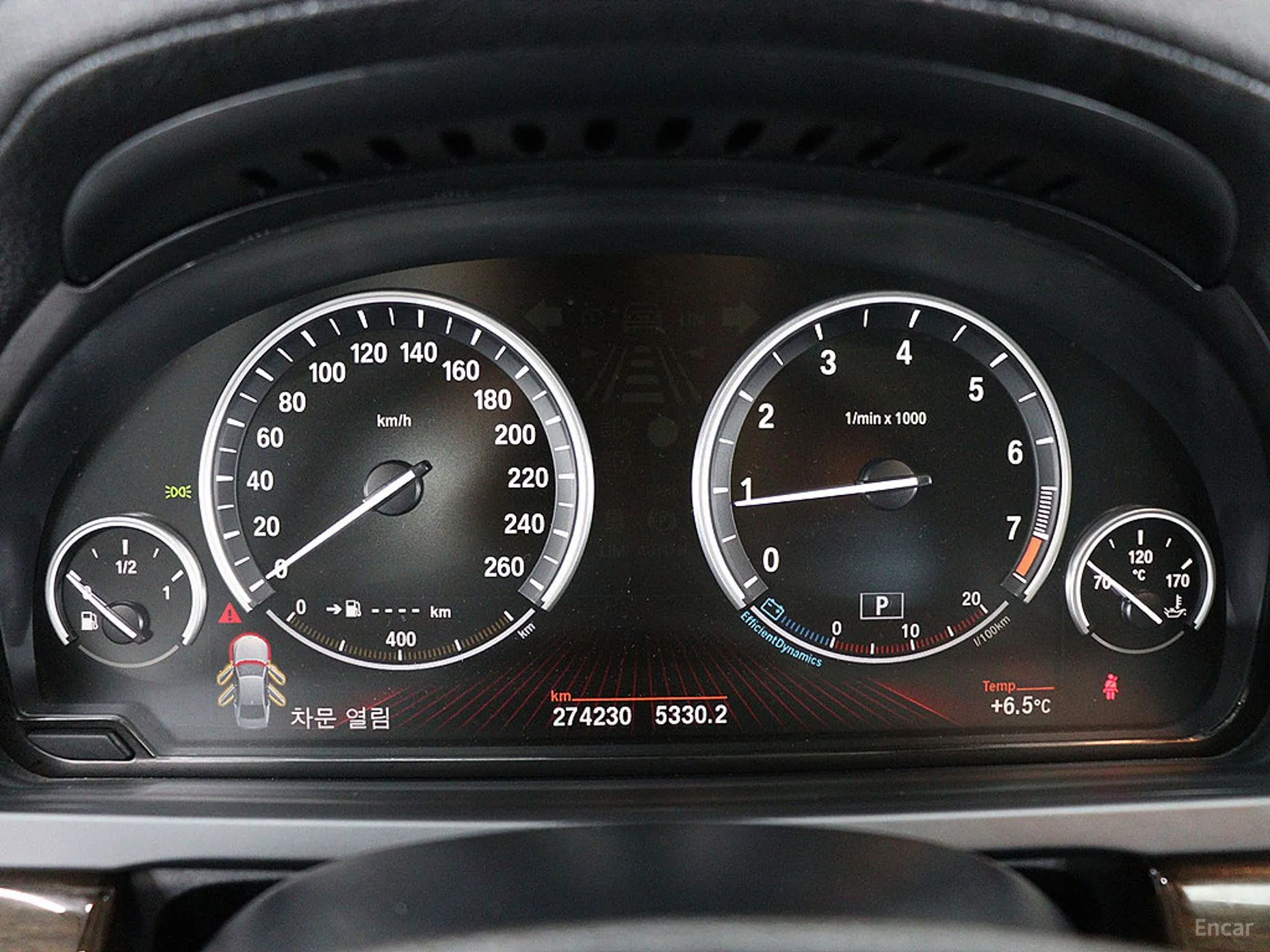 BMW 7 Series (F01) превью 7