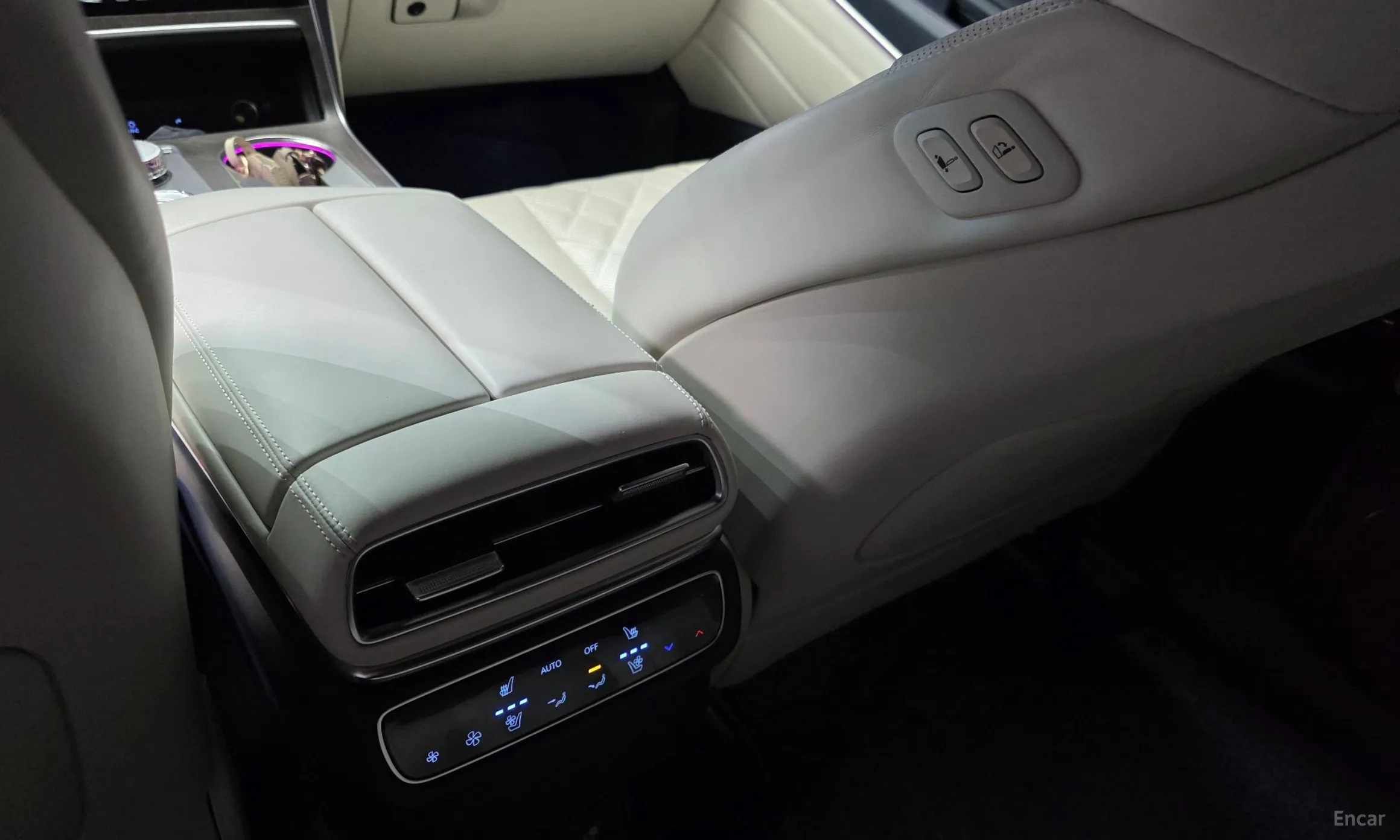 Genesis GV80 превью 19