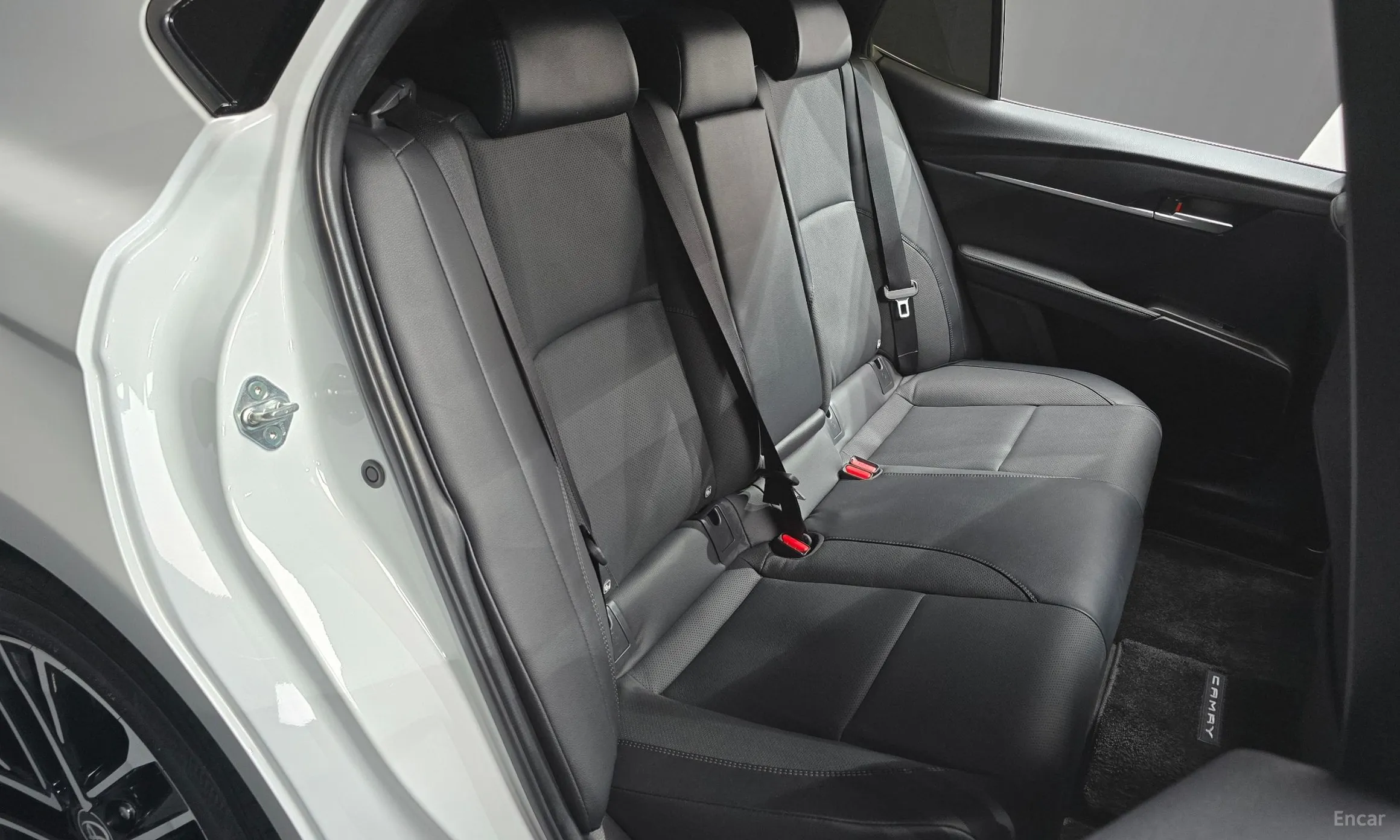 Toyota Camry (XV80) превью 12