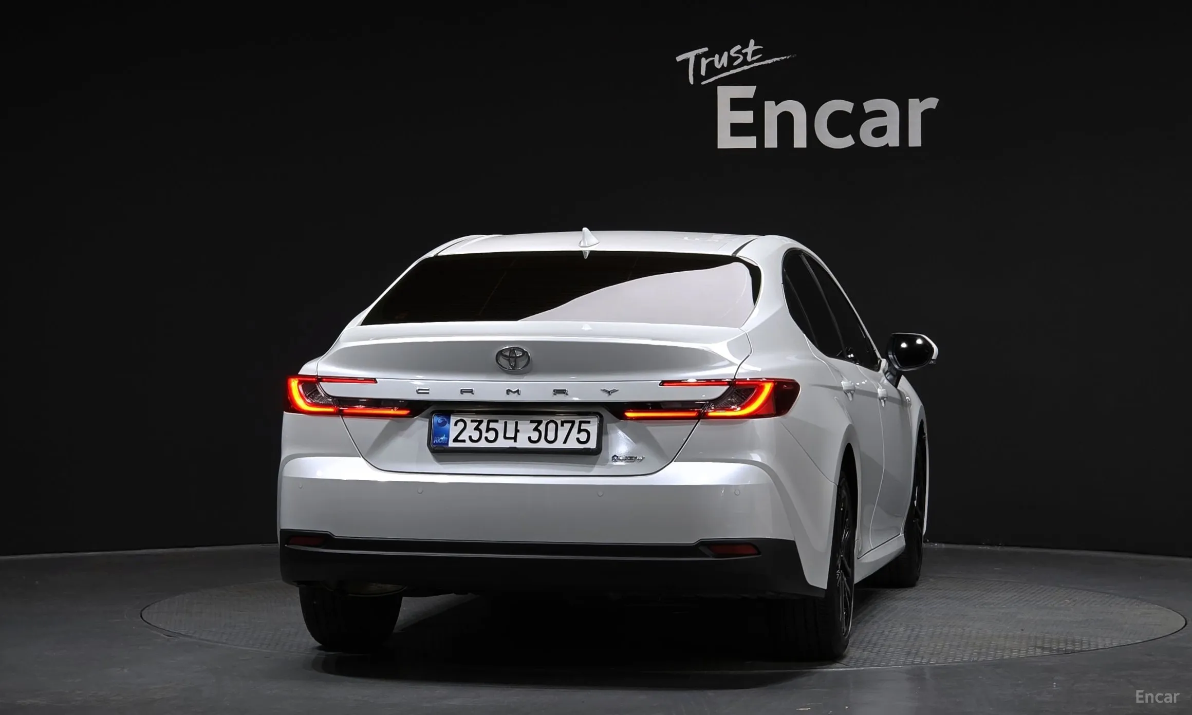 Toyota Camry (XV80) превью 4