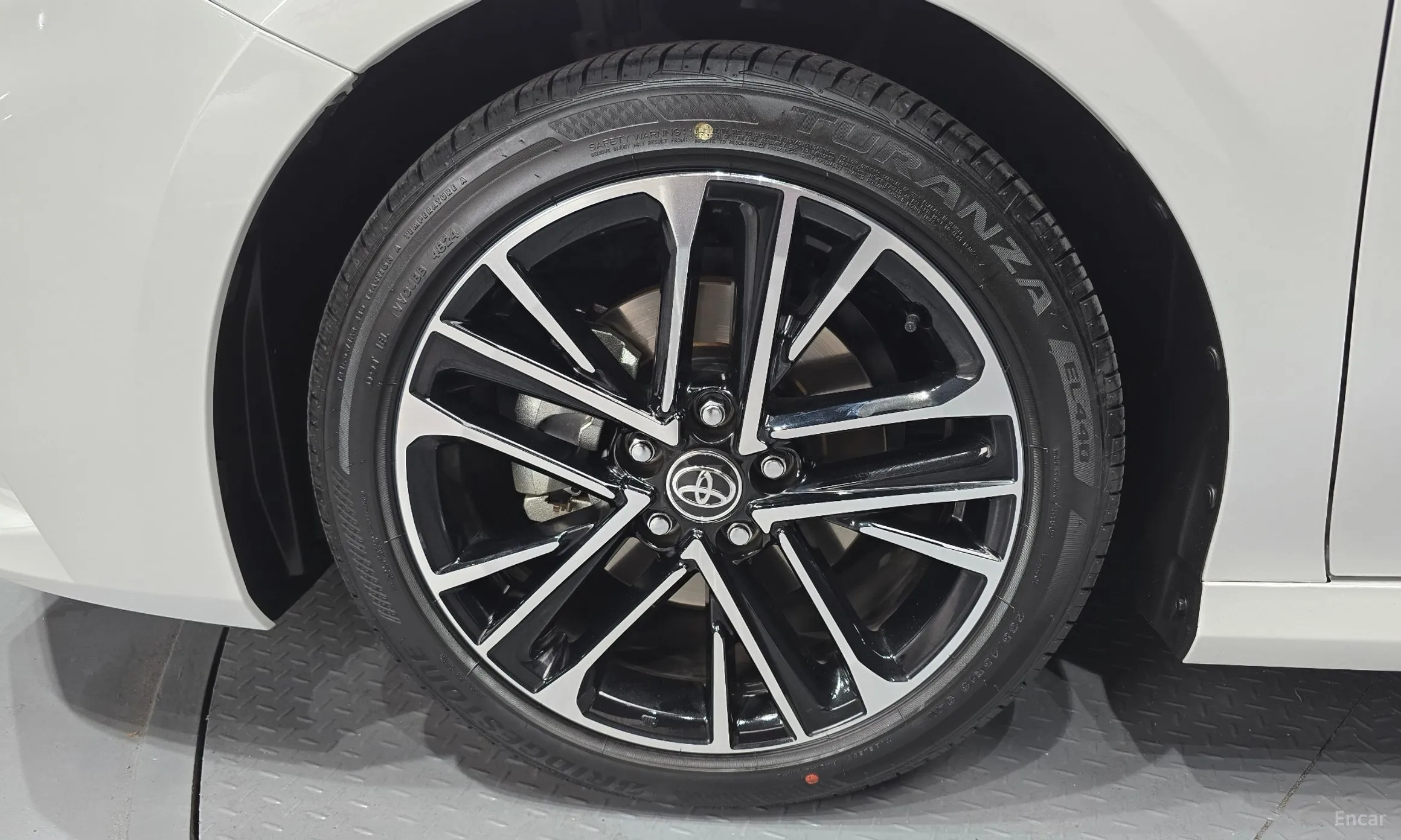 Toyota Camry (XV80) превью 5