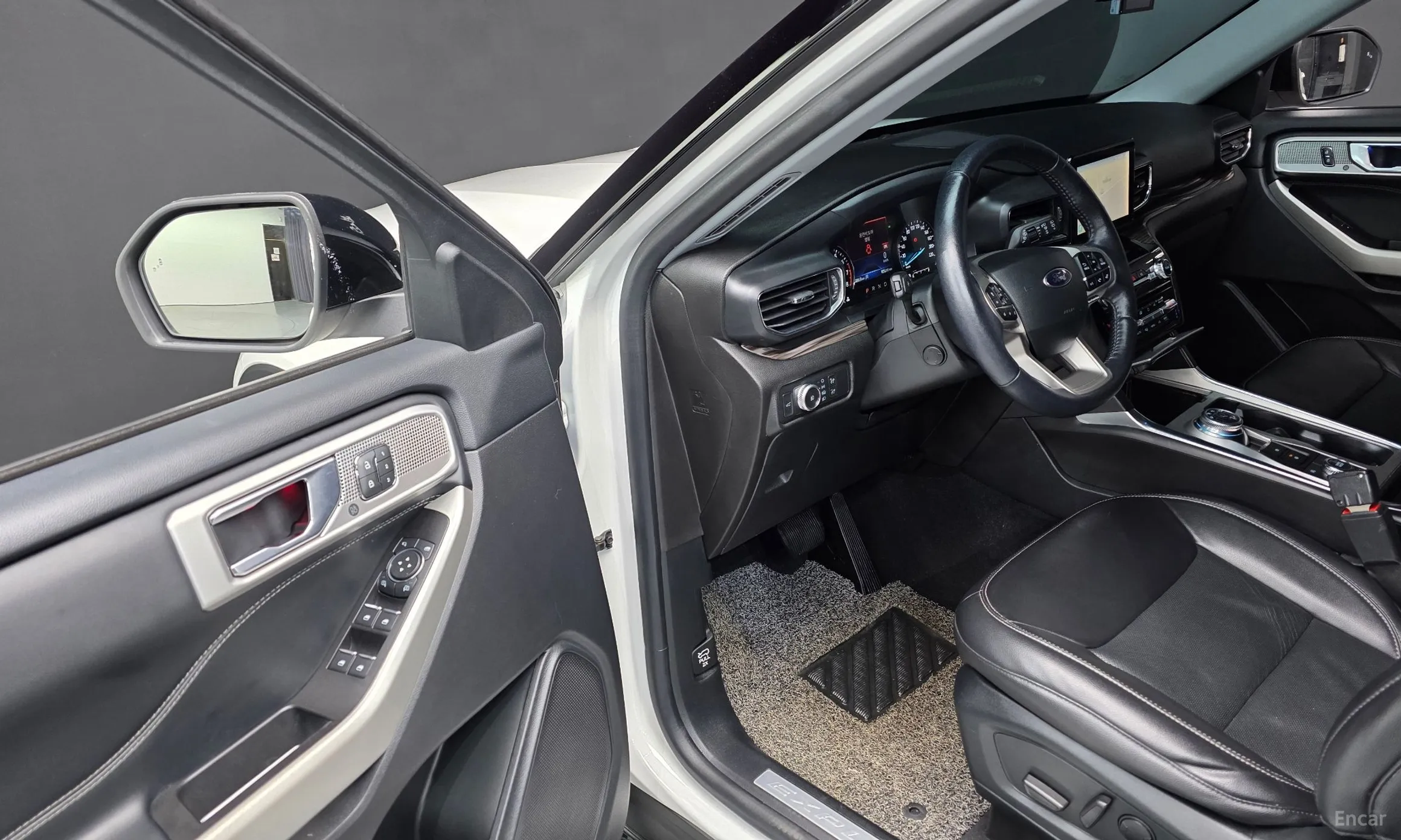 Ford Explorer 6th Generation превью 12