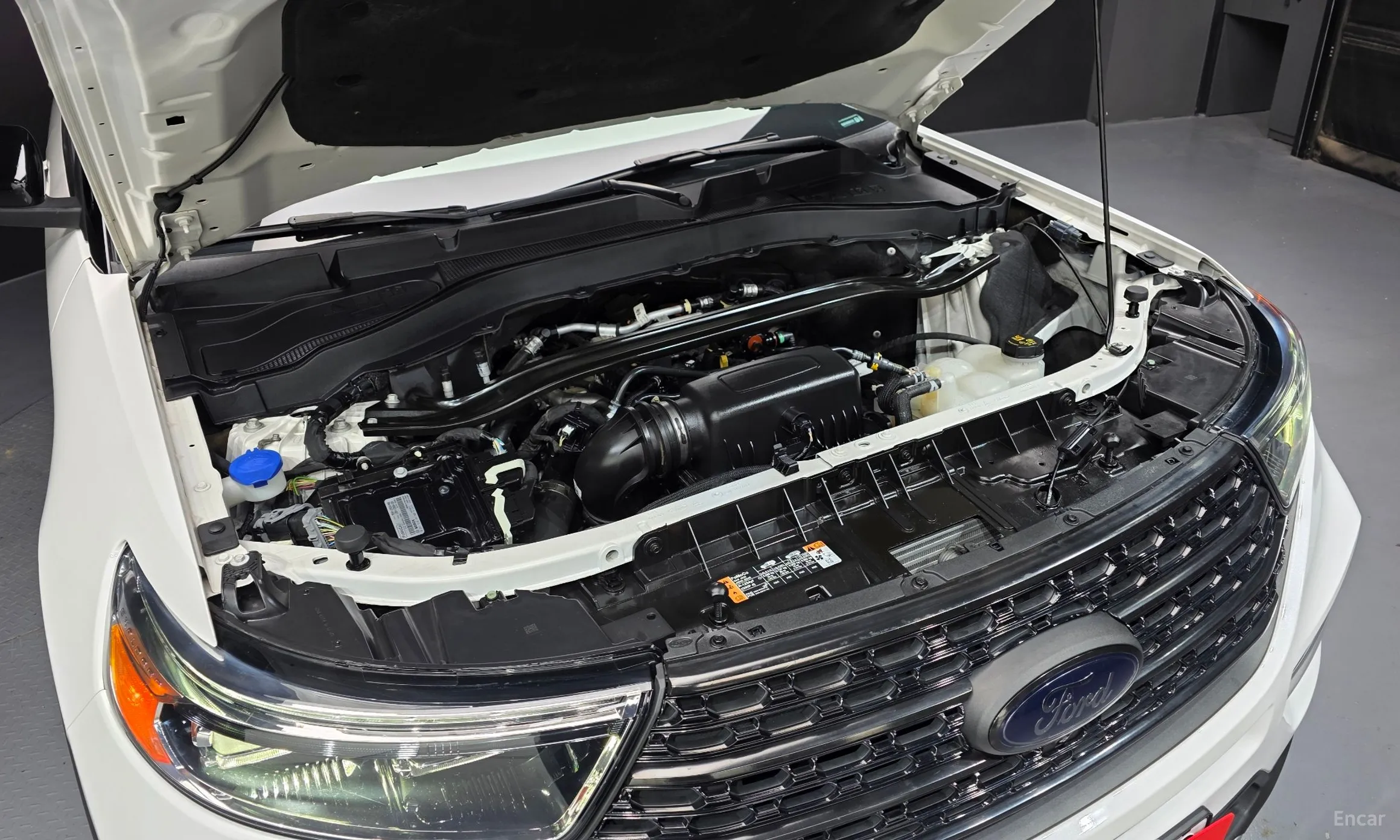 Ford Explorer 6th Generation превью 6