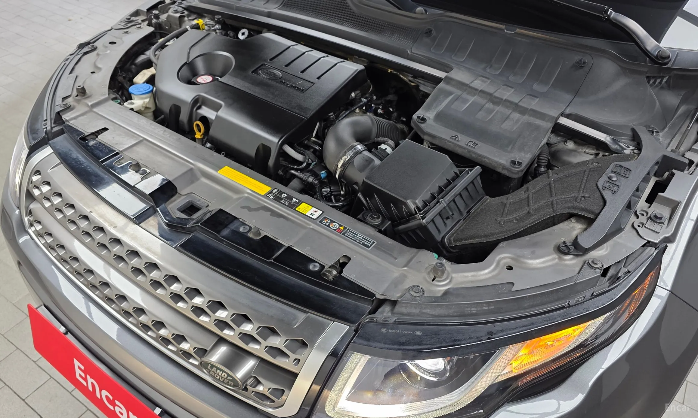 Land Rover Range Rover Evoque превью 6