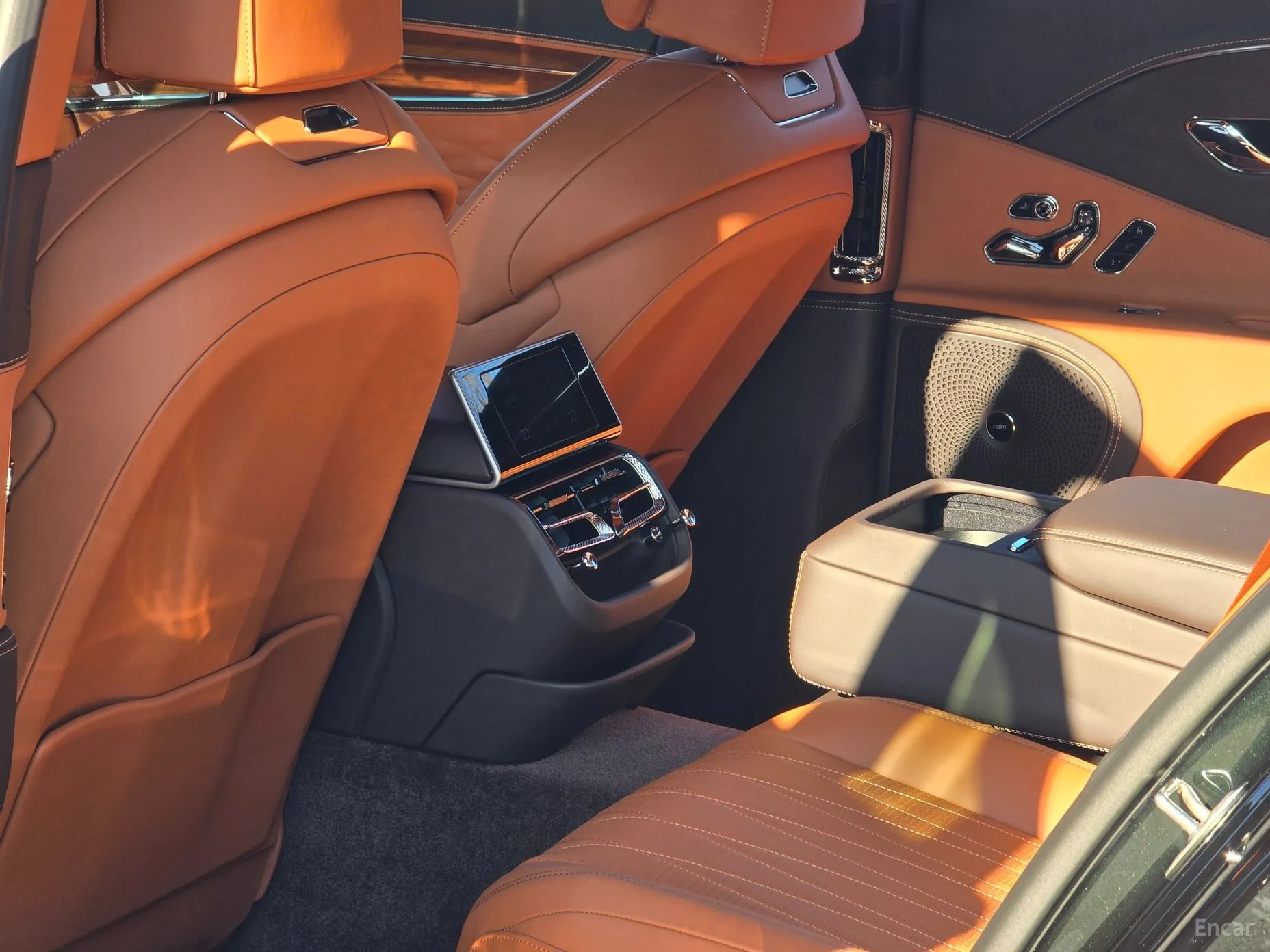 Bentley Flying Spur 3rd Generation превью 15